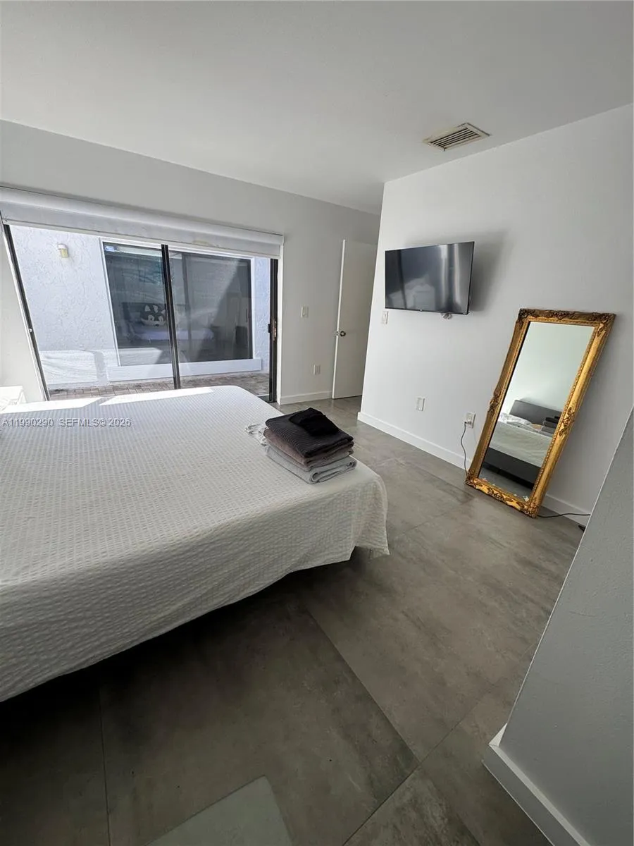 534 Ne 195th St 534, Miami, Florida 33179, Miami, Florida 33179, 3 Bedrooms Bedrooms, ,3 BathroomsBathrooms,Residential Lease,For Rent,534 Ne 195th St 534, Miami, Florida 33179,A11990290