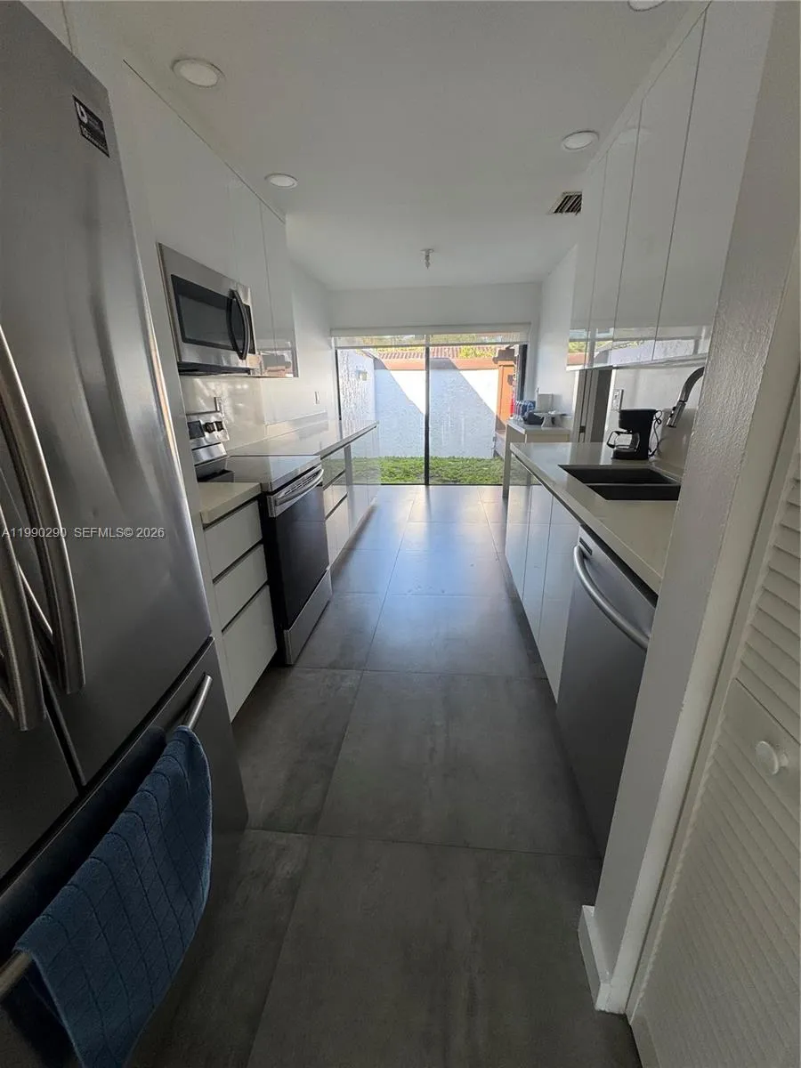 534 Ne 195th St 534, Miami, Florida 33179, Miami, Florida 33179, 3 Bedrooms Bedrooms, ,3 BathroomsBathrooms,Residential Lease,For Rent,534 Ne 195th St 534, Miami, Florida 33179,A11990290