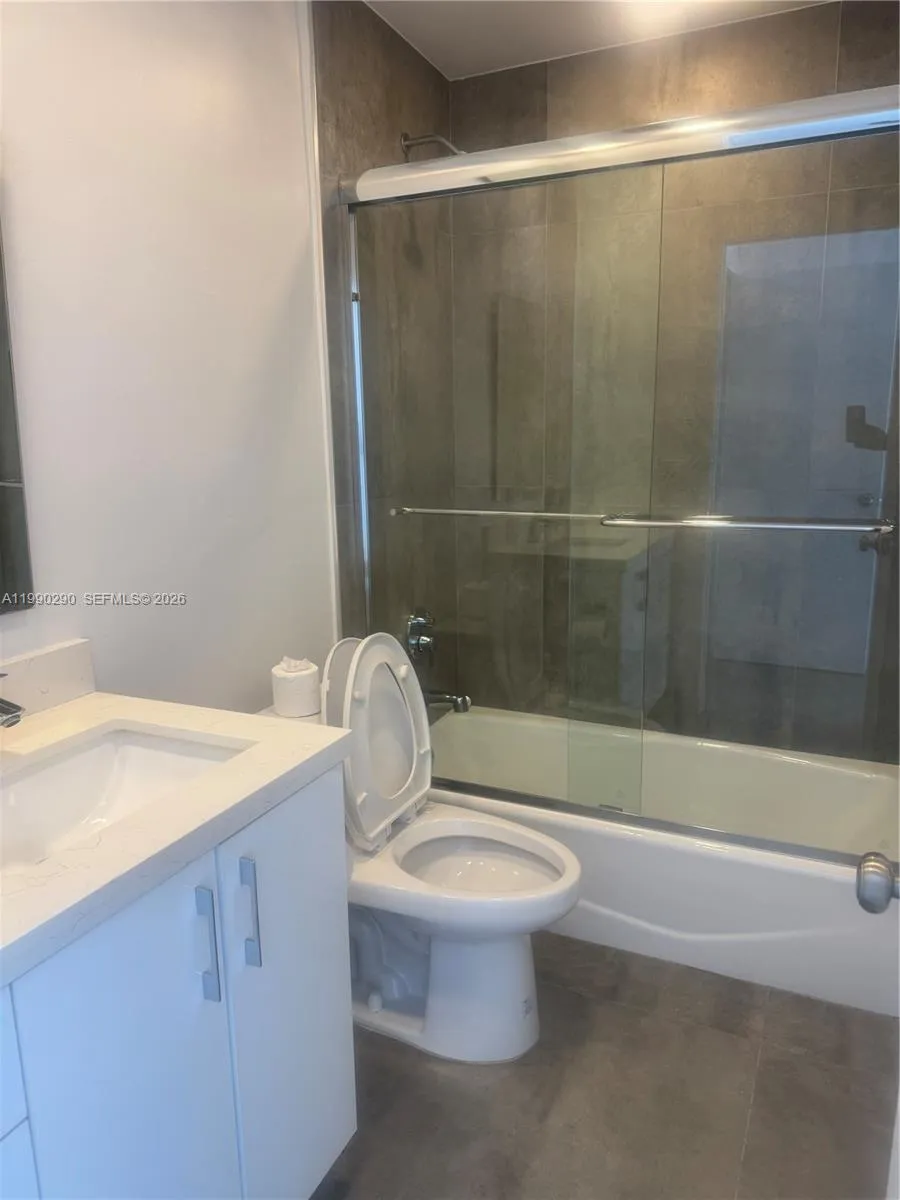 534 Ne 195th St 534, Miami, Florida 33179, Miami, Florida 33179, 3 Bedrooms Bedrooms, ,3 BathroomsBathrooms,Residential Lease,For Rent,534 Ne 195th St 534, Miami, Florida 33179,A11990290