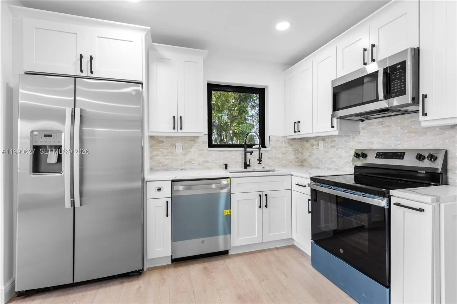 14171 Sw 37th Ct, Davie, Florida 33330, Davie, Florida 33330, 3 Bedrooms Bedrooms, ,2 BathroomsBathrooms,Residential Lease,For Rent,14171 Sw 37th Ct, Davie, Florida 33330,A11990627