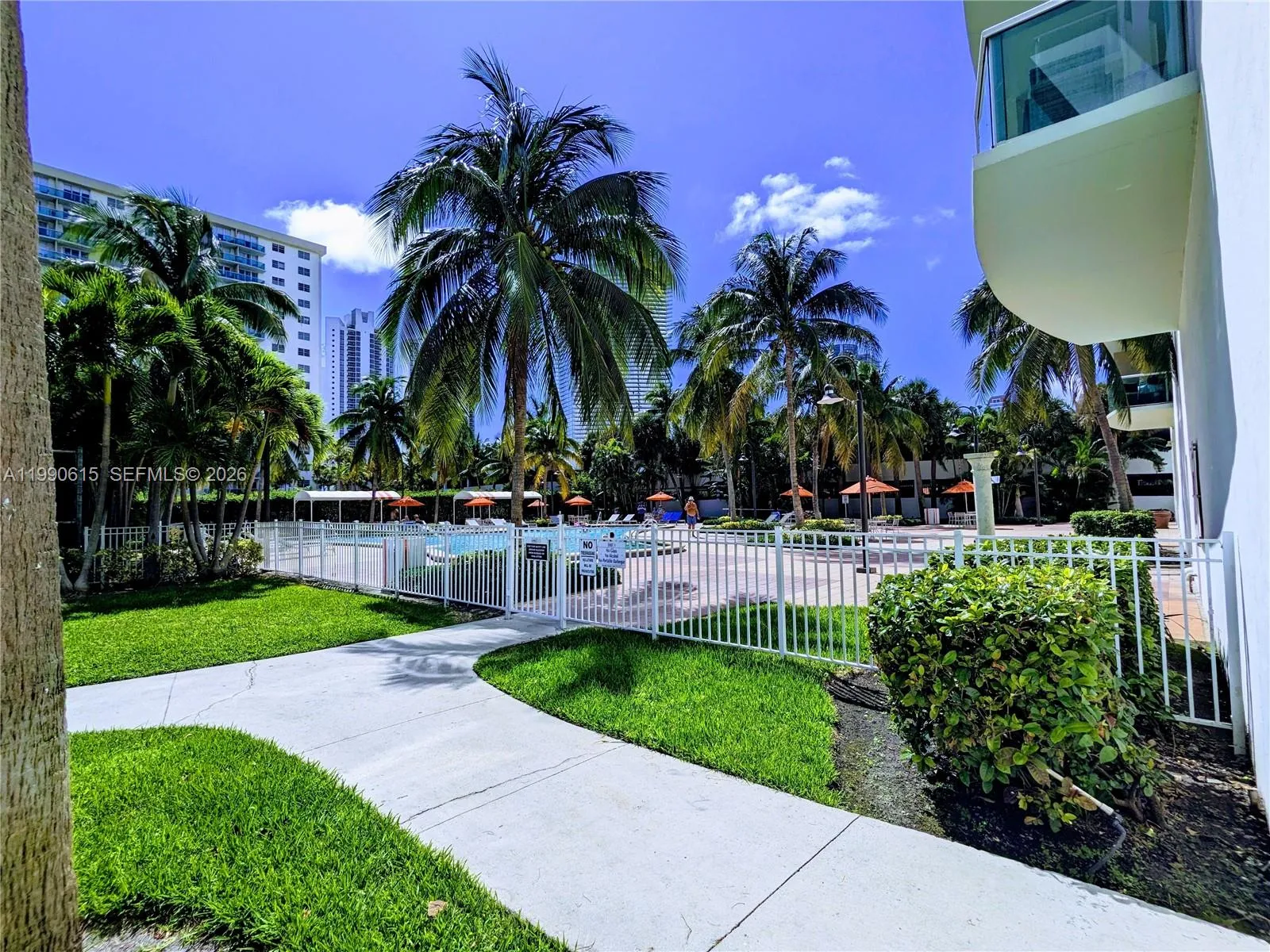 19380 Collins Ave 807, Sunny Isles Beach, Florida, Sunny Isles Beach, Florida 33160, 1 Bedroom Bedrooms, ,1 BathroomBathrooms,Residential Lease,For Rent,19380 Collins Ave 807, Sunny Isles Beach, Florida ,A11990615