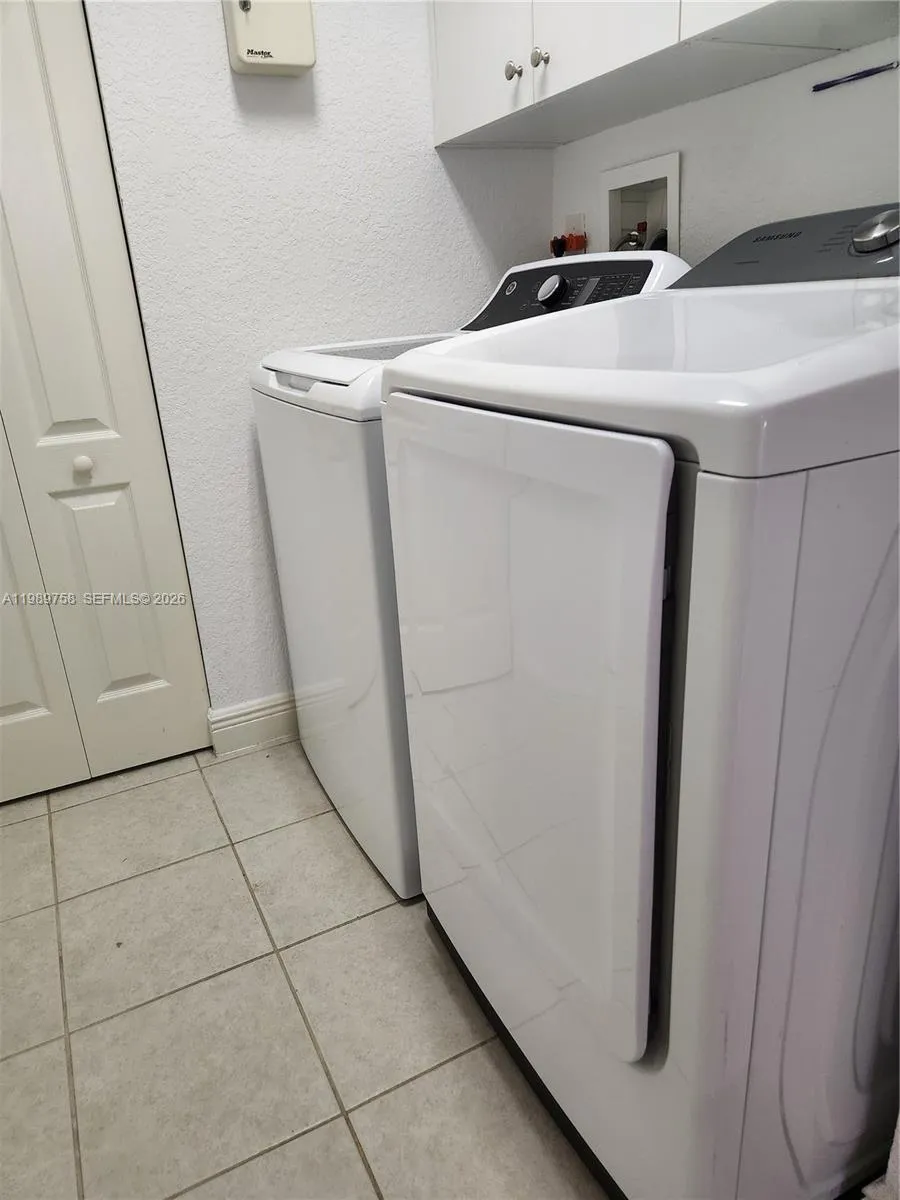 10710 Nw 66th St 402, Doral, Florida 33178, Doral, Florida 33178, 3 Bedrooms Bedrooms, ,2 BathroomsBathrooms,Residential,For Sale,10710 Nw 66th St 402, Doral, Florida 33178,A11989758