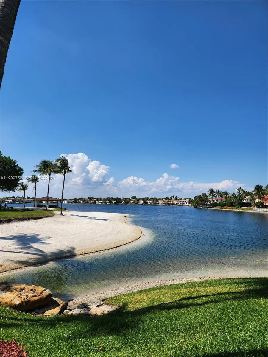 10710 Nw 66th St 402, Doral, Florida 33178, Doral, Florida 33178, 3 Bedrooms Bedrooms, ,2 BathroomsBathrooms,Residential,For Sale,10710 Nw 66th St 402, Doral, Florida 33178,A11989758