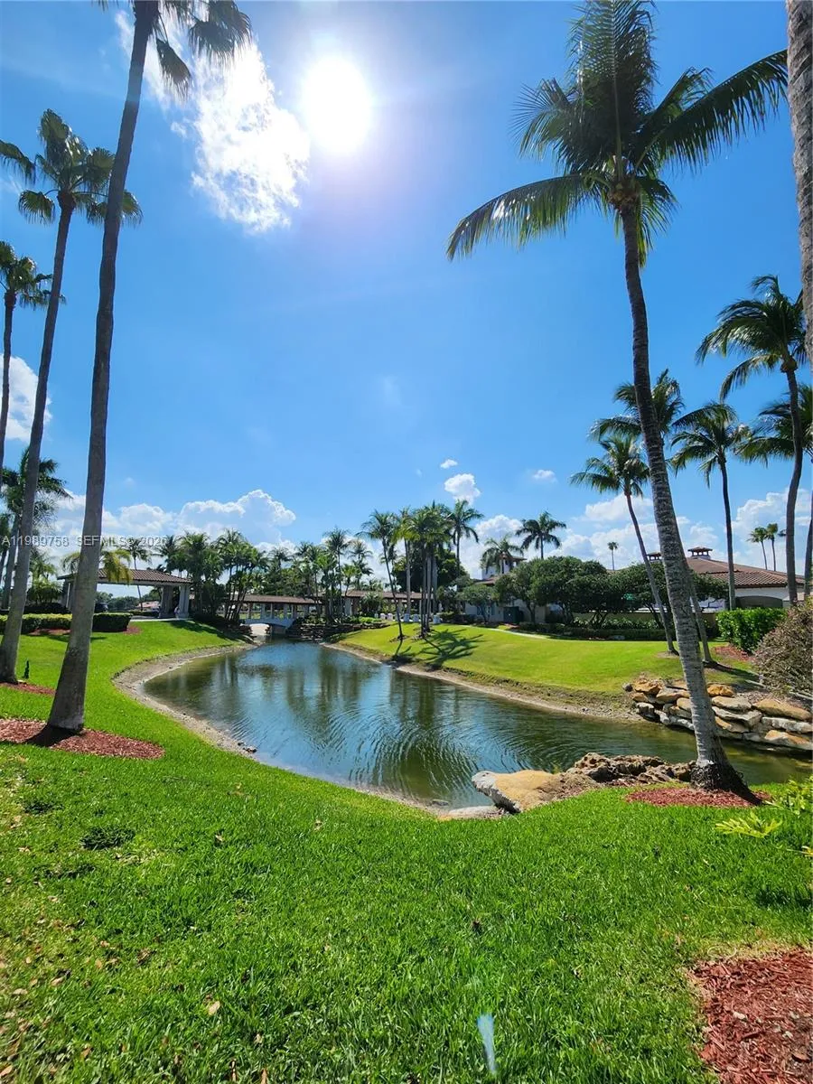 10710 Nw 66th St 402, Doral, Florida 33178, Doral, Florida 33178, 3 Bedrooms Bedrooms, ,2 BathroomsBathrooms,Residential,For Sale,10710 Nw 66th St 402, Doral, Florida 33178,A11989758