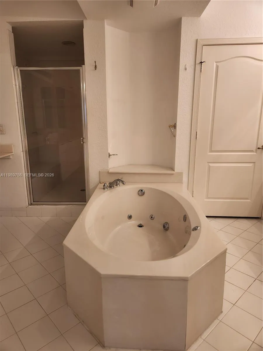 10710 Nw 66th St 402, Doral, Florida 33178, Doral, Florida 33178, 3 Bedrooms Bedrooms, ,2 BathroomsBathrooms,Residential,For Sale,10710 Nw 66th St 402, Doral, Florida 33178,A11989758