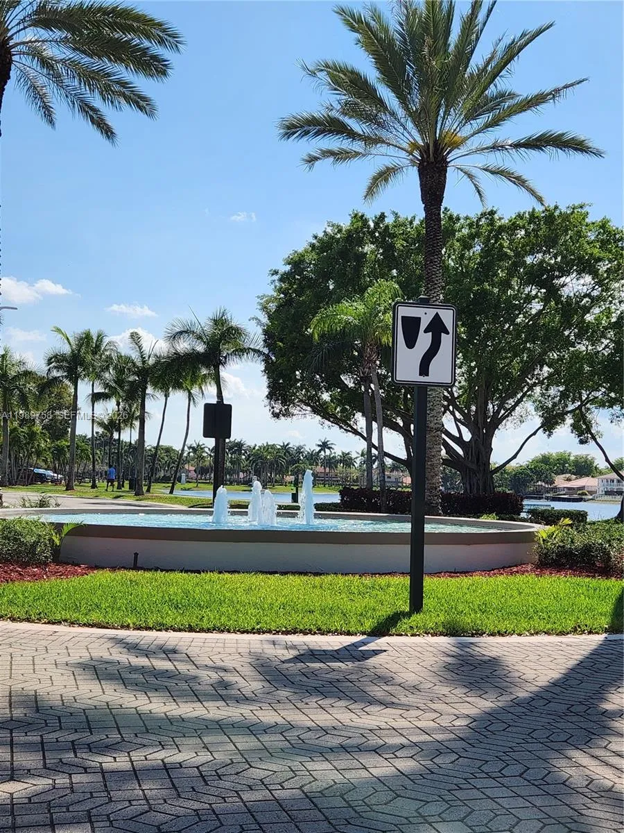 10710 Nw 66th St 402, Doral, Florida 33178, Doral, Florida 33178, 3 Bedrooms Bedrooms, ,2 BathroomsBathrooms,Residential,For Sale,10710 Nw 66th St 402, Doral, Florida 33178,A11989758