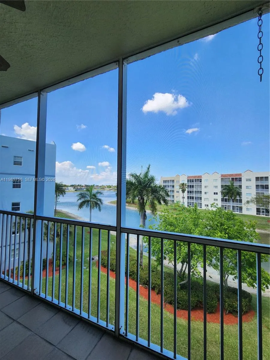 10710 Nw 66th St 402, Doral, Florida 33178, Doral, Florida 33178, 3 Bedrooms Bedrooms, ,2 BathroomsBathrooms,Residential,For Sale,10710 Nw 66th St 402, Doral, Florida 33178,A11989758