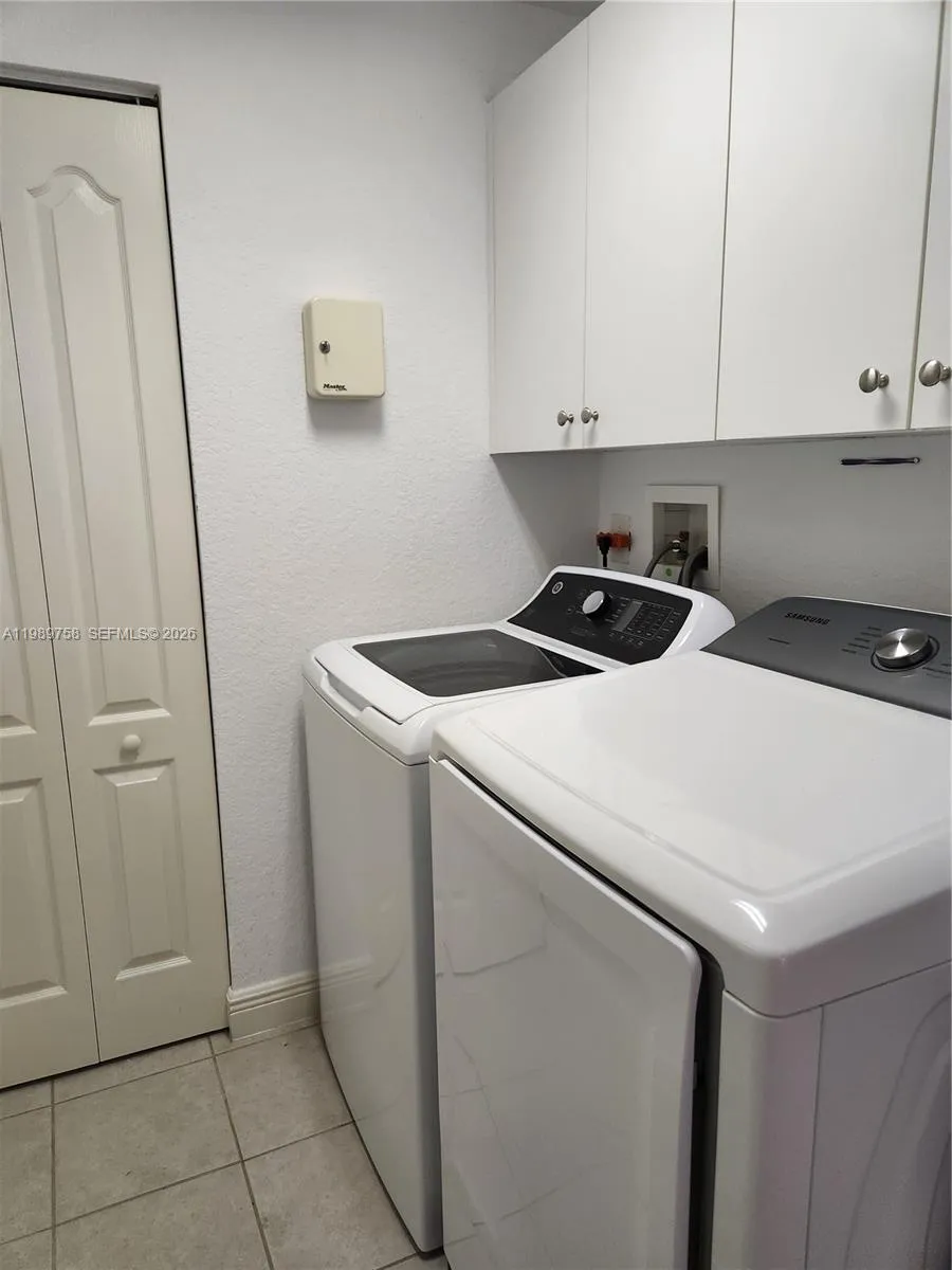 10710 Nw 66th St 402, Doral, Florida 33178, Doral, Florida 33178, 3 Bedrooms Bedrooms, ,2 BathroomsBathrooms,Residential,For Sale,10710 Nw 66th St 402, Doral, Florida 33178,A11989758