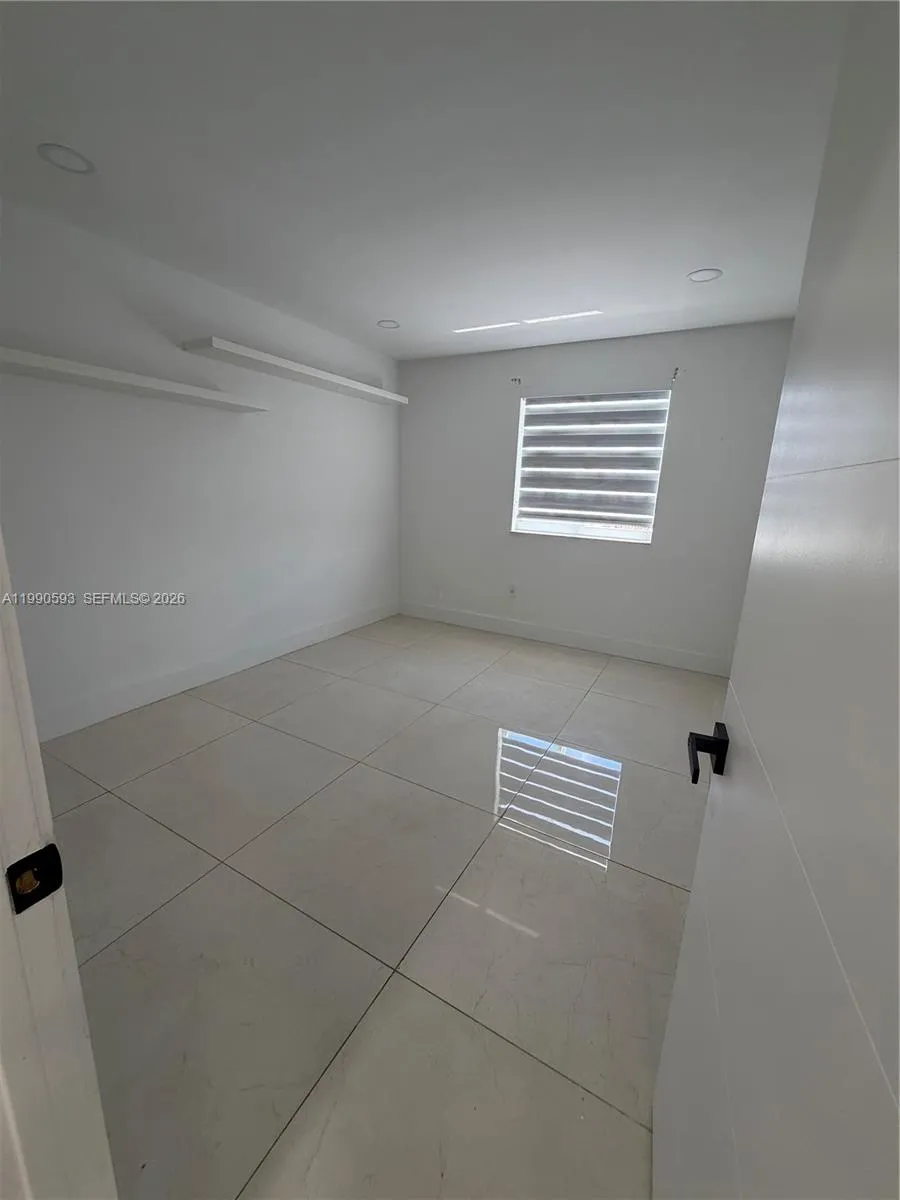 194th St 7874 Nw, Hialeah, Florida 33015, Hialeah, Florida 33015, 4 Bedrooms Bedrooms, ,3 BathroomsBathrooms,Residential Lease,For Rent,194th St 7874 Nw, Hialeah, Florida 33015,A11990593
