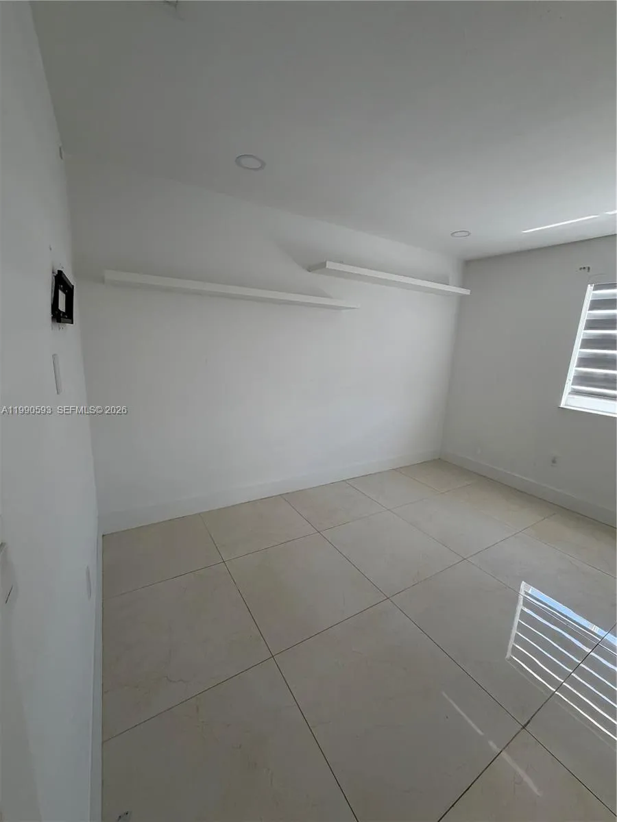 194th St 7874 Nw, Hialeah, Florida 33015, Hialeah, Florida 33015, 4 Bedrooms Bedrooms, ,3 BathroomsBathrooms,Residential Lease,For Rent,194th St 7874 Nw, Hialeah, Florida 33015,A11990593