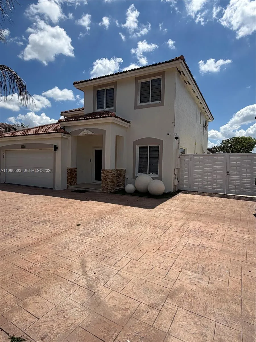 194th St 7874 Nw, Hialeah, Florida 33015, Hialeah, Florida 33015, 4 Bedrooms Bedrooms, ,3 BathroomsBathrooms,Residential Lease,For Rent,194th St 7874 Nw, Hialeah, Florida 33015,A11990593
