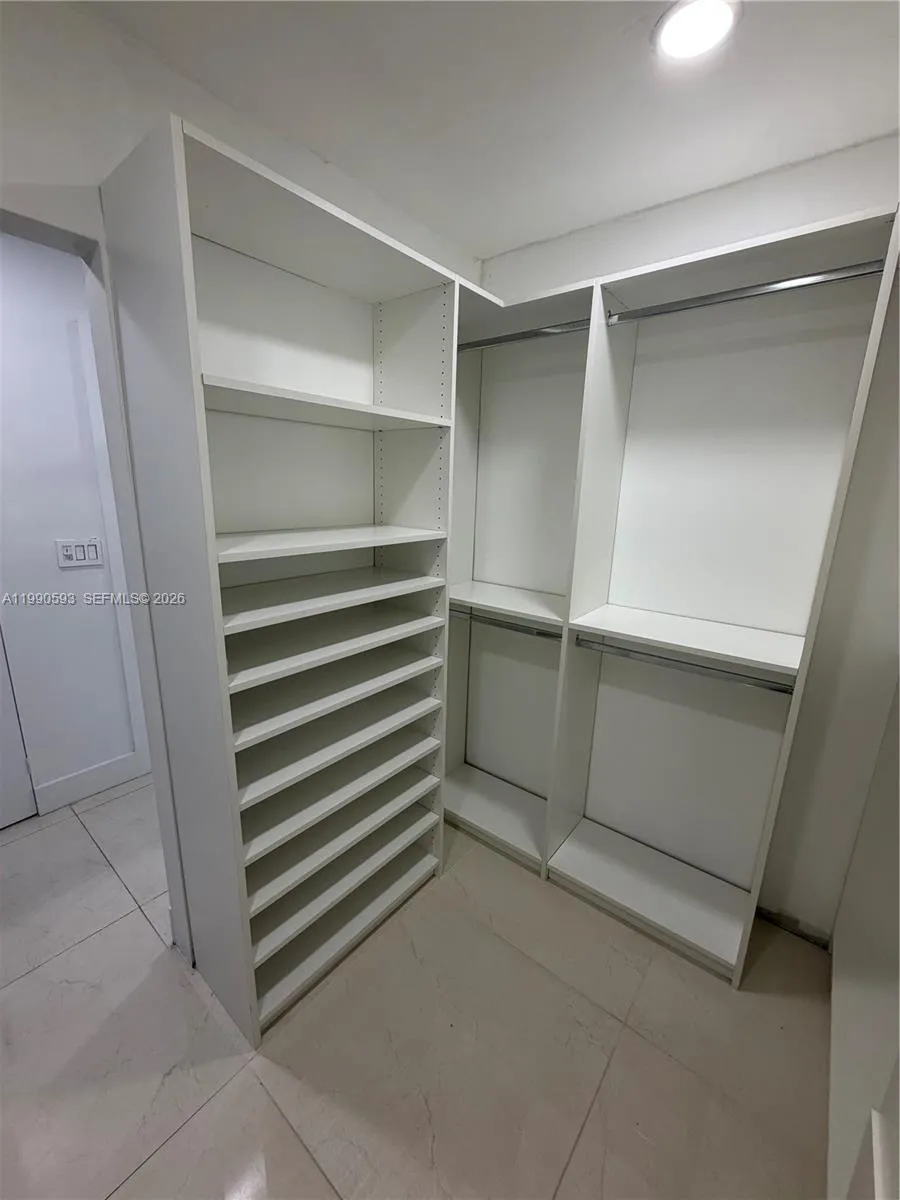 194th St 7874 Nw, Hialeah, Florida 33015, Hialeah, Florida 33015, 4 Bedrooms Bedrooms, ,3 BathroomsBathrooms,Residential Lease,For Rent,194th St 7874 Nw, Hialeah, Florida 33015,A11990593