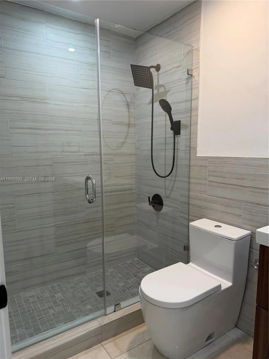 194th St 7874 Nw, Hialeah, Florida 33015, Hialeah, Florida 33015, 4 Bedrooms Bedrooms, ,3 BathroomsBathrooms,Residential Lease,For Rent,194th St 7874 Nw, Hialeah, Florida 33015,A11990593