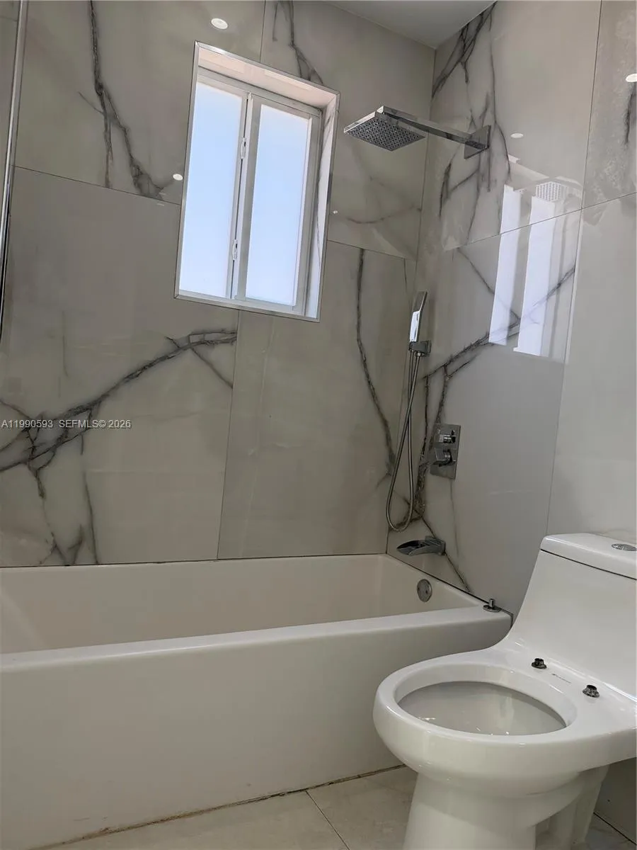 194th St 7874 Nw, Hialeah, Florida 33015, Hialeah, Florida 33015, 4 Bedrooms Bedrooms, ,3 BathroomsBathrooms,Residential Lease,For Rent,194th St 7874 Nw, Hialeah, Florida 33015,A11990593