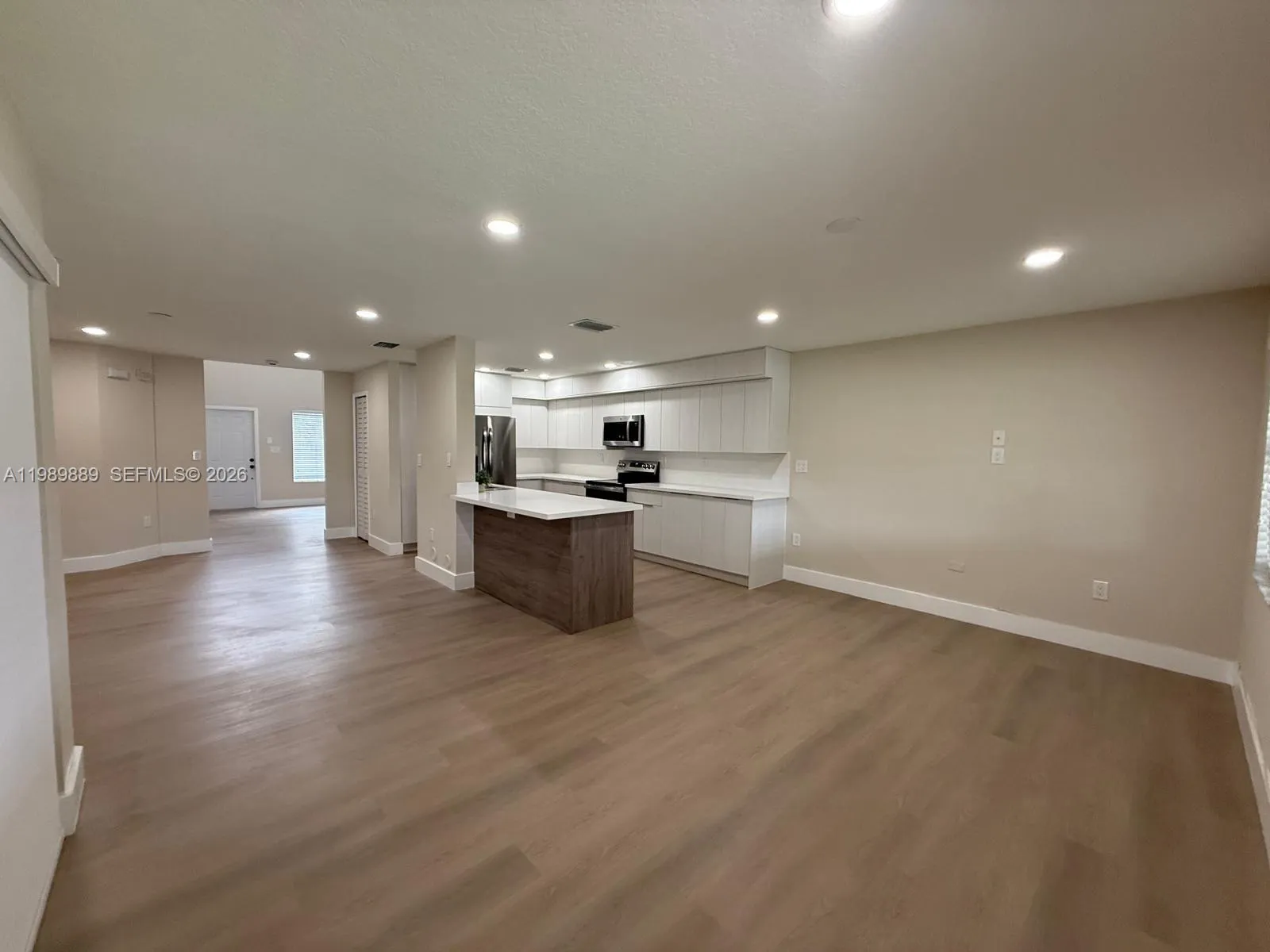 16432 Sw 47th Ter, Miami, Florida 33185, Miami, Florida 33185, 3 Bedrooms Bedrooms, ,2 BathroomsBathrooms,Residential Lease,For Rent,16432 Sw 47th Ter, Miami, Florida 33185,A11989889