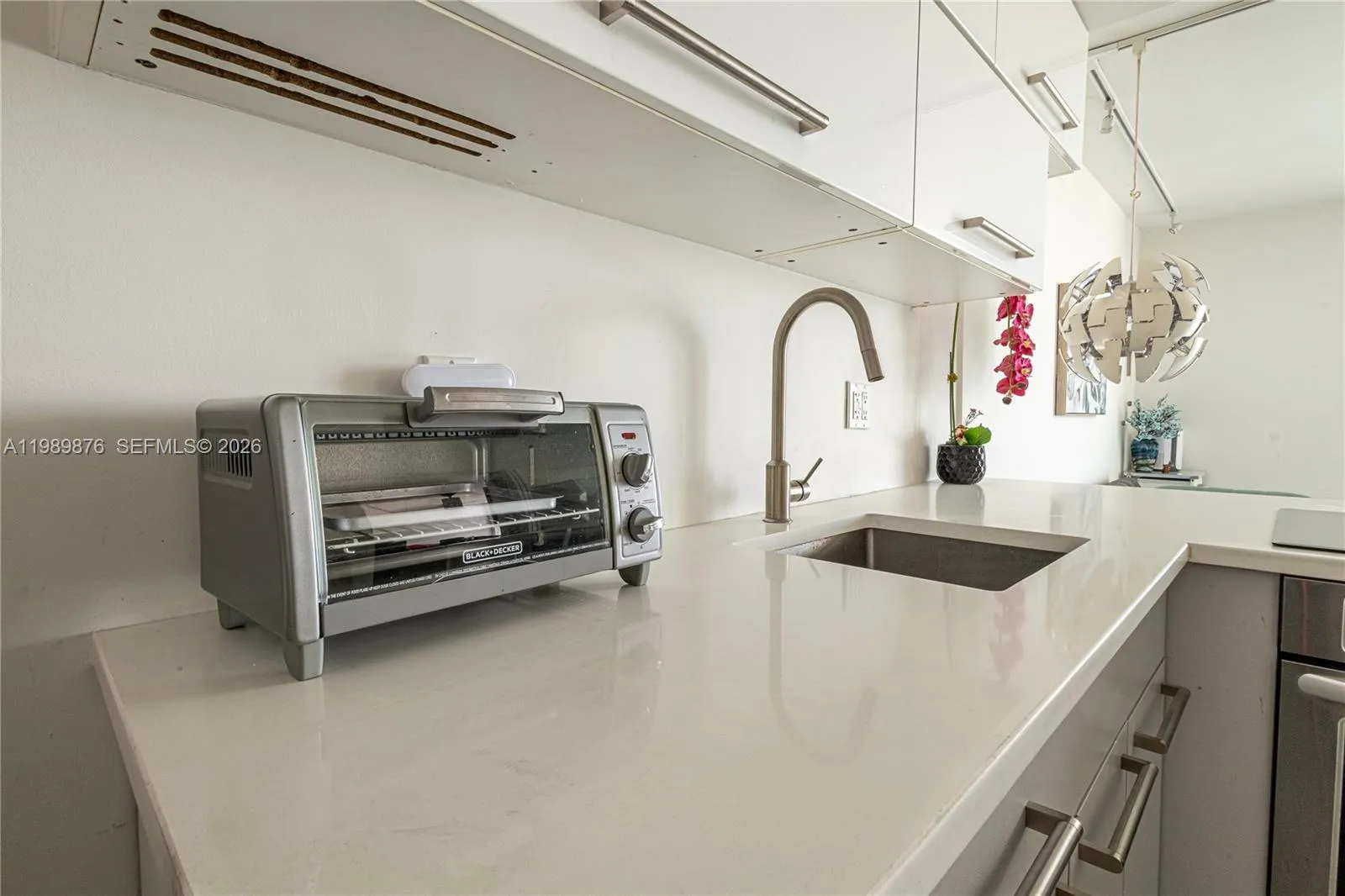 1035 West Ave Ph02, Miami Beach, Florida 33139, Miami Beach, Florida 33139, 1 Bedroom Bedrooms, ,1 BathroomBathrooms,Residential,For Sale,1035 West Ave Ph02, Miami Beach, Florida 33139,A11989876