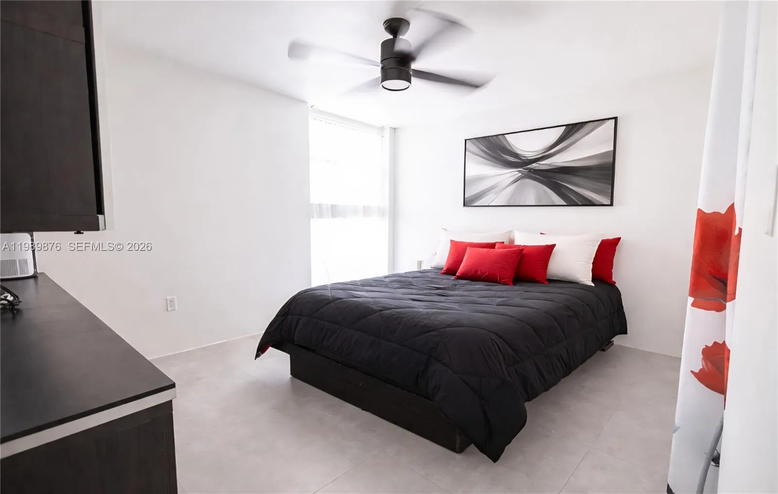 Virtually Staged Decor