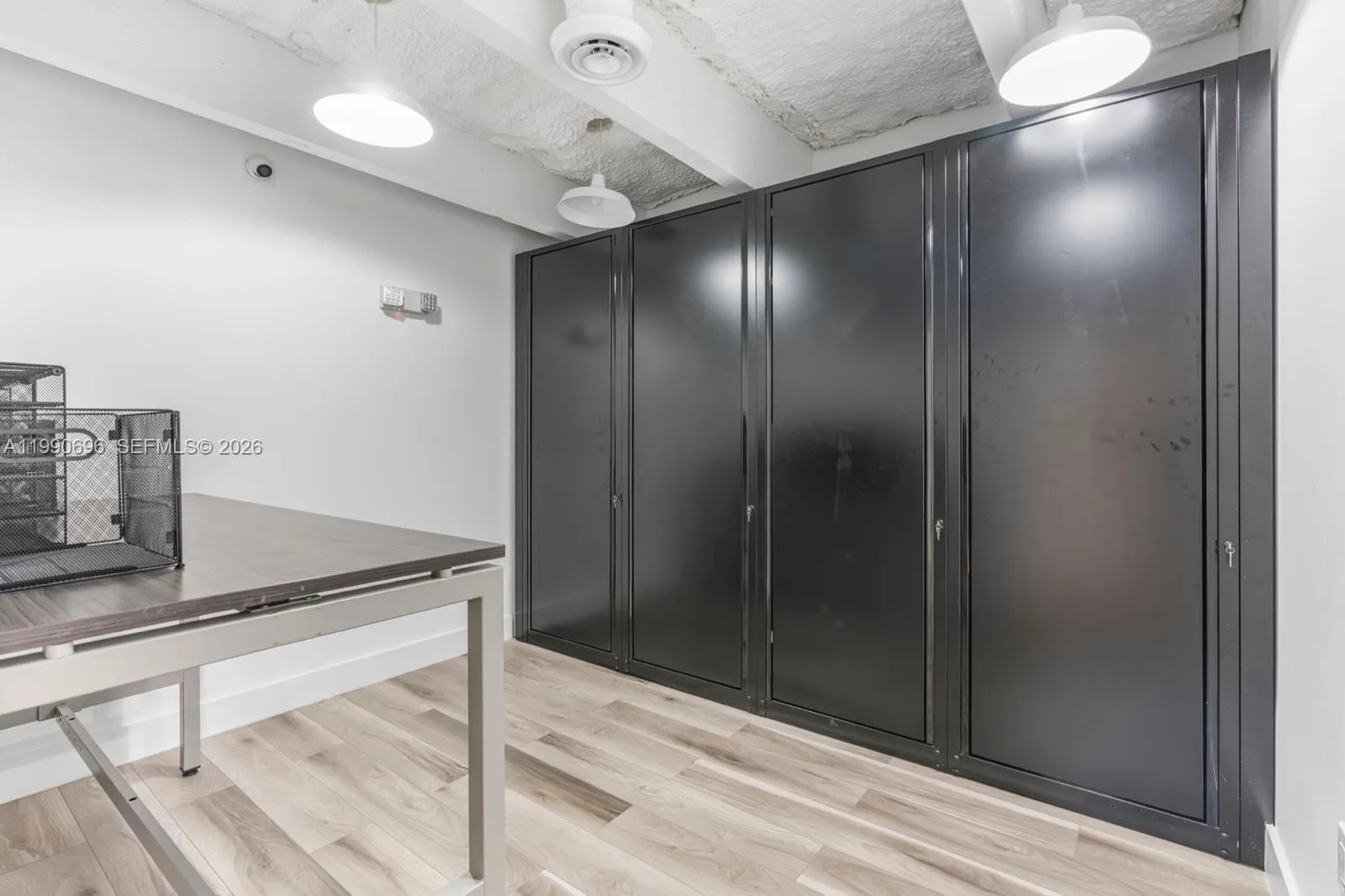 2075 W 76th St 1, Hialeah, Florida 33016, Hialeah, Florida 33016, ,Commercial Sale,For Sale,2075 W 76th St 1, Hialeah, Florida 33016,A11990696