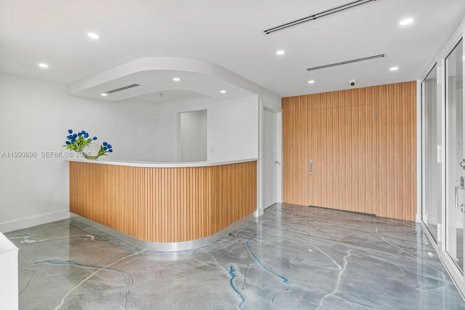 2075 W 76th St 1, Hialeah, Florida 33016, Hialeah, Florida 33016, ,Commercial Sale,For Sale,2075 W 76th St 1, Hialeah, Florida 33016,A11990696