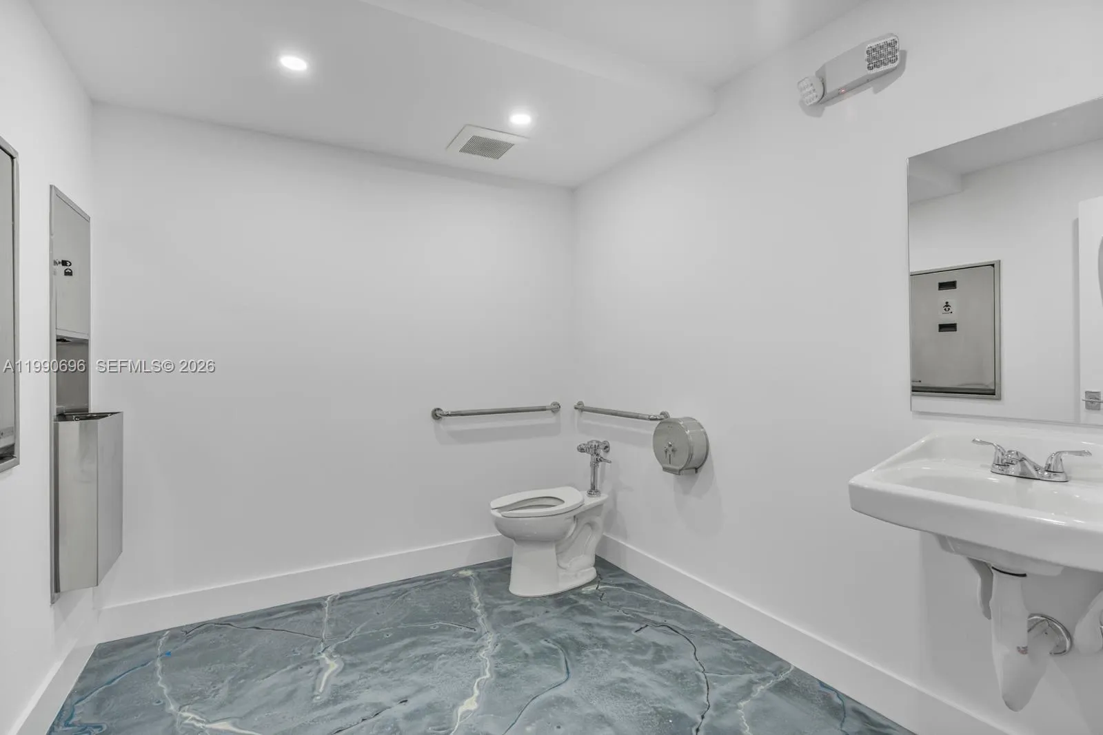 2075 W 76th St 1, Hialeah, Florida 33016, Hialeah, Florida 33016, ,Commercial Sale,For Sale,2075 W 76th St 1, Hialeah, Florida 33016,A11990696