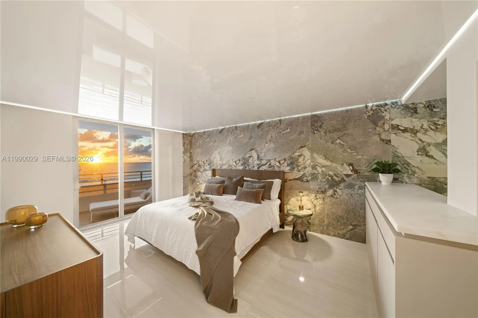 5555 Collins Ave 16h, Miami Beach, Florida 33140, Miami Beach, Florida 33140, 1 Bedroom Bedrooms, ,2 BathroomsBathrooms,Residential Lease,For Rent,5555 Collins Ave 16h, Miami Beach, Florida 33140,A11990029