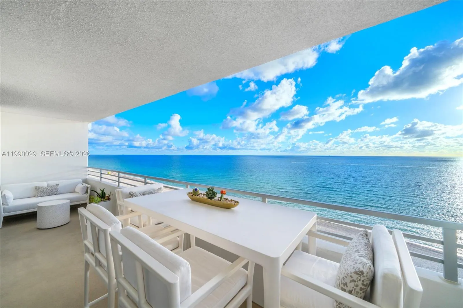 5555 Collins Ave 16h, Miami Beach, Florida 33140, Miami Beach, Florida 33140, 1 Bedroom Bedrooms, ,2 BathroomsBathrooms,Residential Lease,For Rent,5555 Collins Ave 16h, Miami Beach, Florida 33140,A11990029