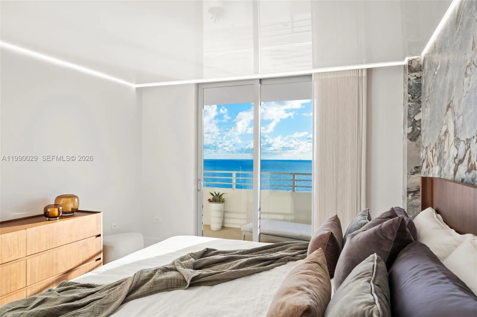 5555 Collins Ave 16h, Miami Beach, Florida 33140, Miami Beach, Florida 33140, 1 Bedroom Bedrooms, ,2 BathroomsBathrooms,Residential Lease,For Rent,5555 Collins Ave 16h, Miami Beach, Florida 33140,A11990029