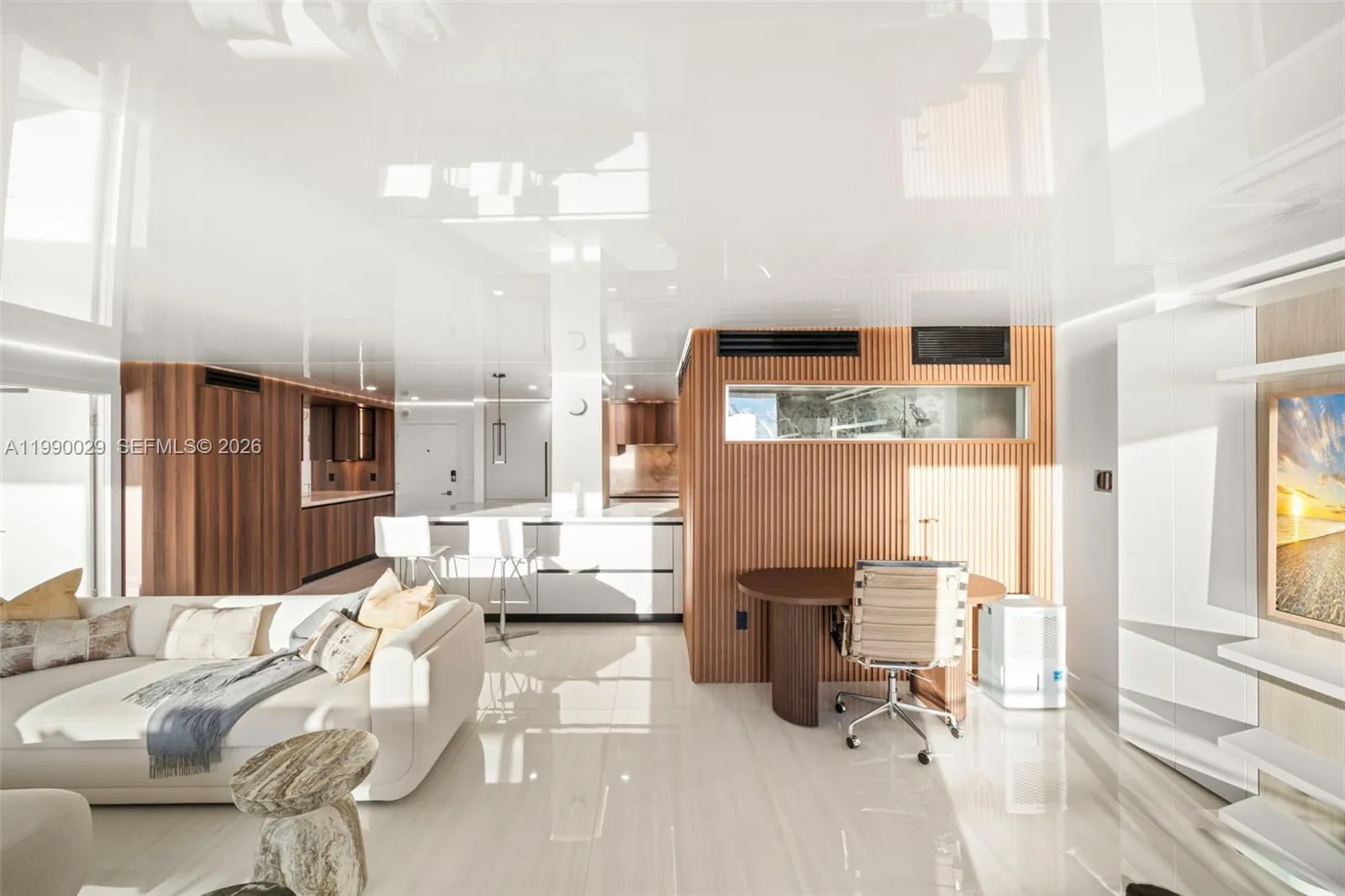 5555 Collins Ave 16h, Miami Beach, Florida 33140, Miami Beach, Florida 33140, 1 Bedroom Bedrooms, ,2 BathroomsBathrooms,Residential Lease,For Rent,5555 Collins Ave 16h, Miami Beach, Florida 33140,A11990029