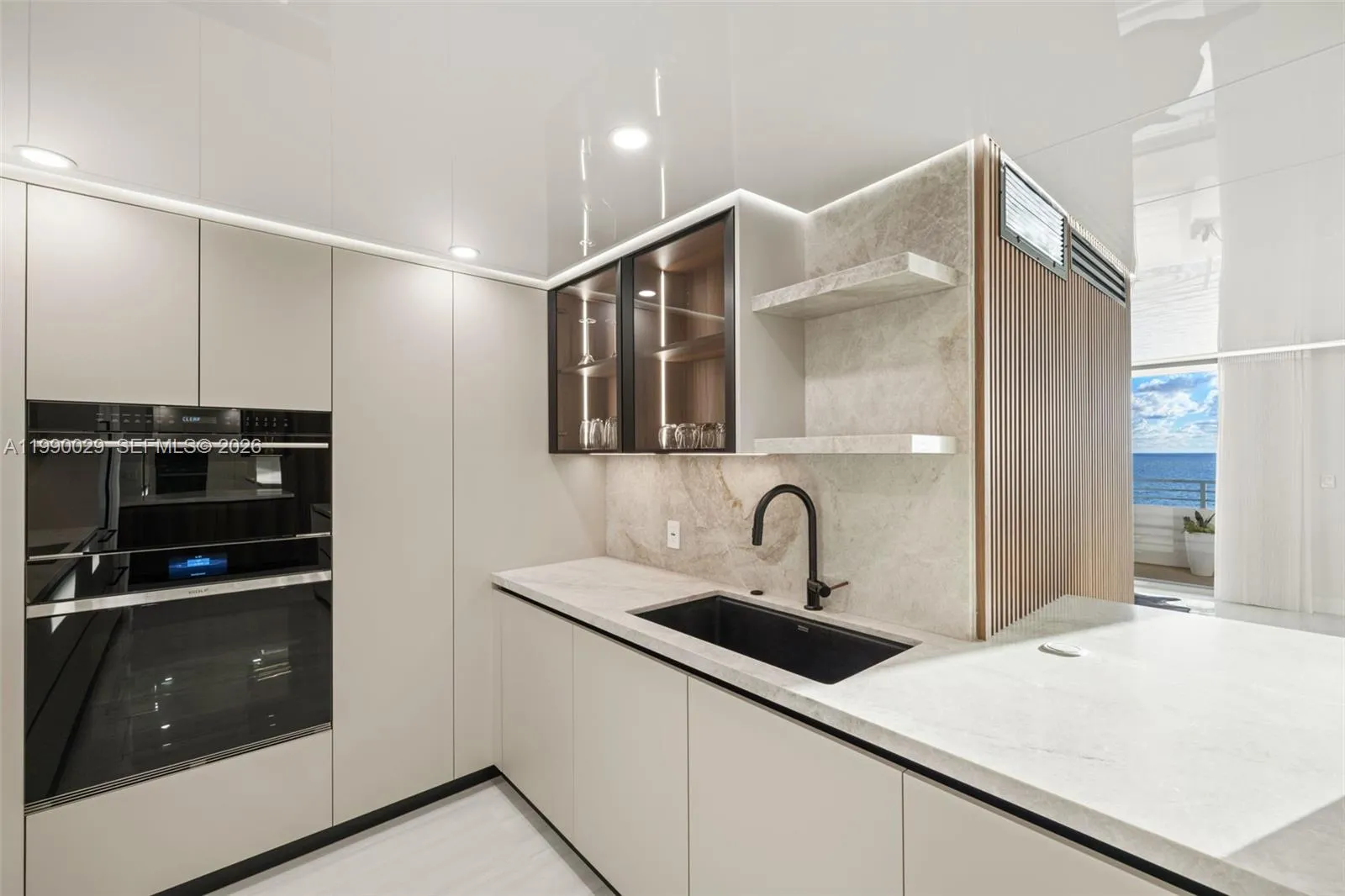 5555 Collins Ave 16h, Miami Beach, Florida 33140, Miami Beach, Florida 33140, 1 Bedroom Bedrooms, ,2 BathroomsBathrooms,Residential Lease,For Rent,5555 Collins Ave 16h, Miami Beach, Florida 33140,A11990029