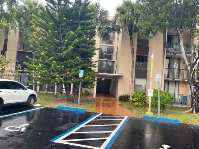 14421 N Kendall Dr 407m, Miami, Florida 33186, Miami, Florida 33186, 1 Bedroom Bedrooms, ,1 BathroomBathrooms,Residential Lease,For Rent,14421 N Kendall Dr 407m, Miami, Florida 33186,A11990748