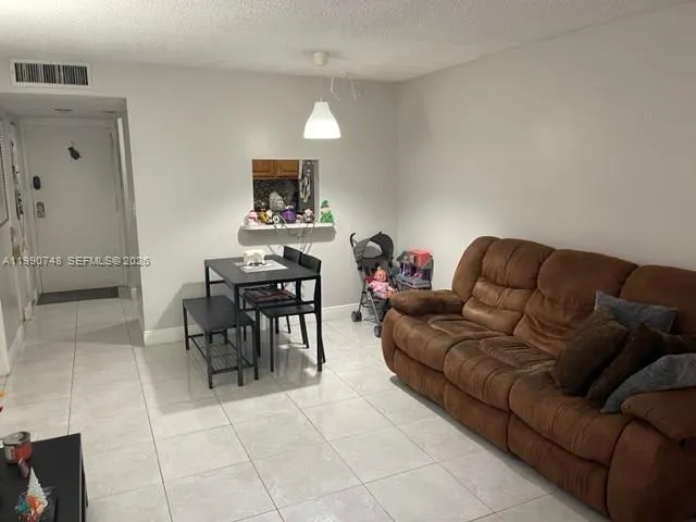 14421 N Kendall Dr 407m, Miami, Florida 33186, Miami, Florida 33186, 1 Bedroom Bedrooms, ,1 BathroomBathrooms,Residential Lease,For Rent,14421 N Kendall Dr 407m, Miami, Florida 33186,A11990748
