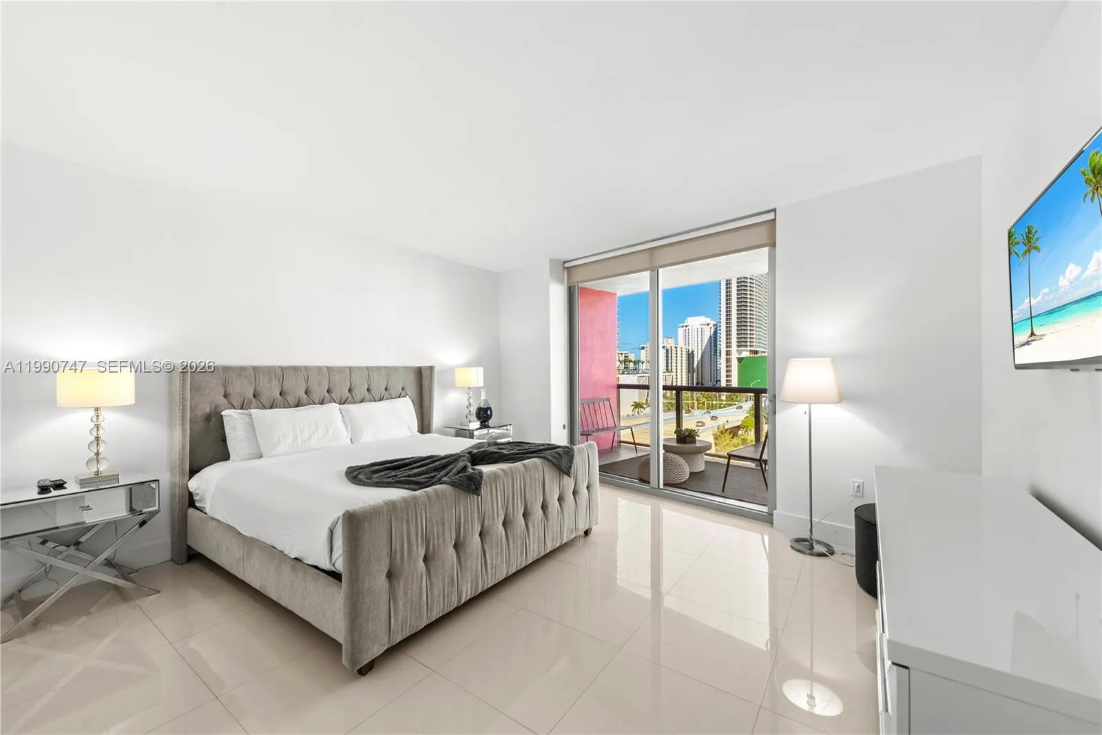 Master Bedroom with Balcony Connection