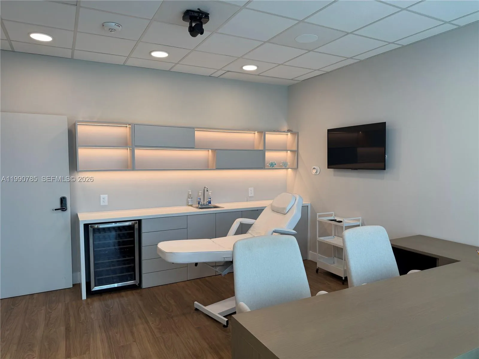 2820 Ne 214th St 1004, Aventura, Florida 33180, Aventura, Florida 33180, ,Commercial Lease,For Rent,2820 Ne 214th St 1004, Aventura, Florida 33180,A11990785