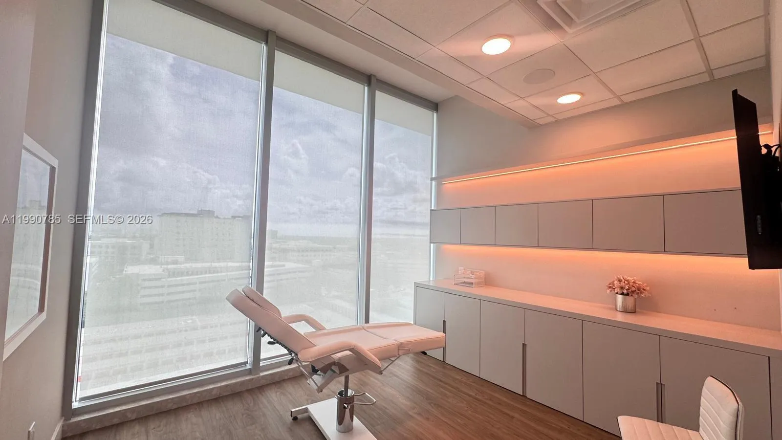 2820 Ne 214th St 1004, Aventura, Florida 33180, Aventura, Florida 33180, ,Commercial Lease,For Rent,2820 Ne 214th St 1004, Aventura, Florida 33180,A11990785