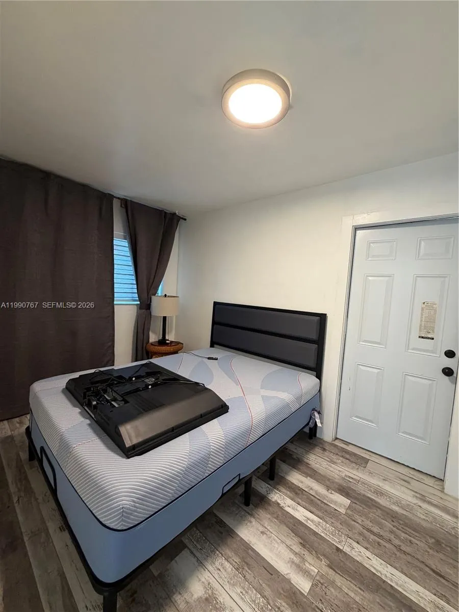 8235 Sw 41st Ter 1, Miami, Florida 33155, Miami, Florida 33155, 1 Bedroom Bedrooms, ,1 BathroomBathrooms,Residential Lease,For Rent,8235 Sw 41st Ter 1, Miami, Florida 33155,A11990767