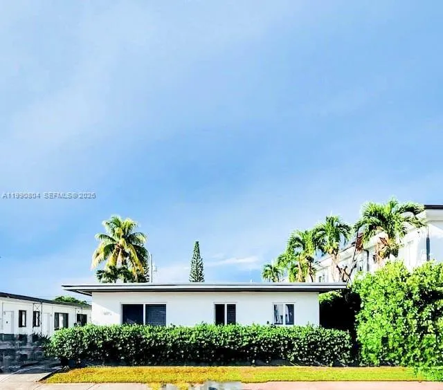 805 81st St 2, Miami Beach, Florida 33141, Miami Beach, Florida 33141, 1 Bedroom Bedrooms, ,1 BathroomBathrooms,Residential Lease,For Rent,805 81st St 2, Miami Beach, Florida 33141,A11990804