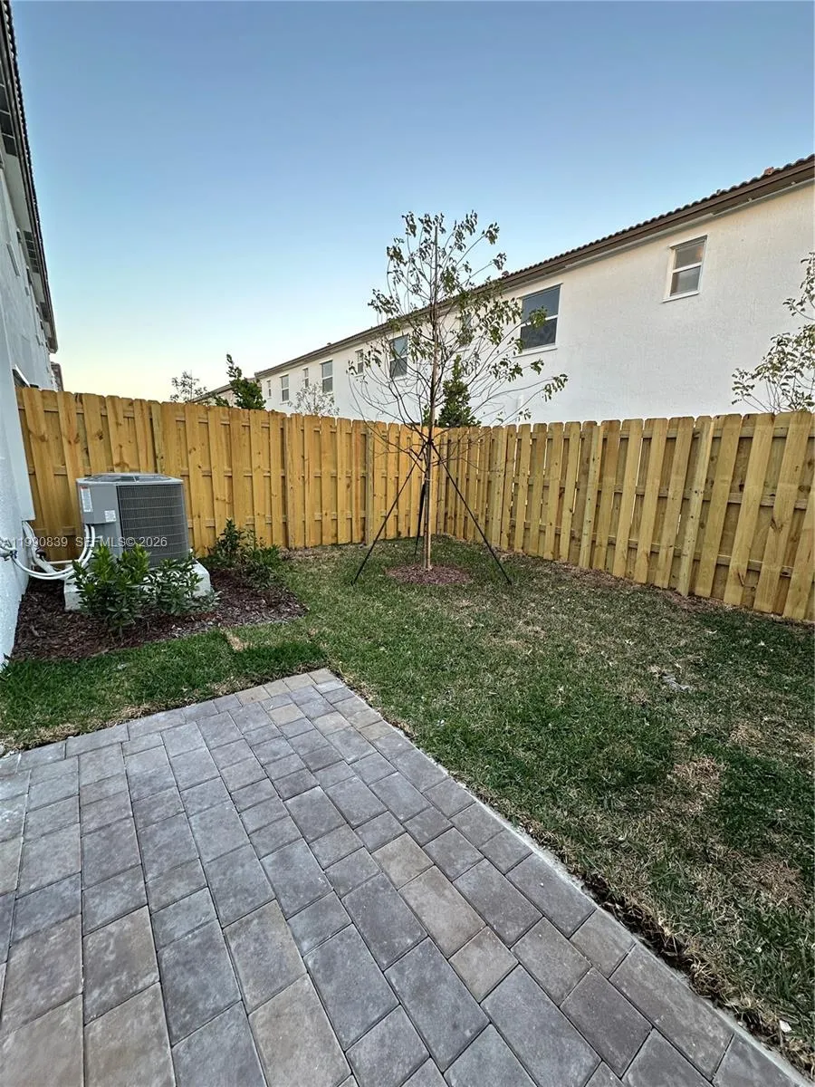 2889 Se 25rd 2889, Homestead, Florida 33035, Homestead, Florida 33035, 3 Bedrooms Bedrooms, ,2 BathroomsBathrooms,Residential Lease,For Rent,2889 Se 25rd 2889, Homestead, Florida 33035,A11990839
