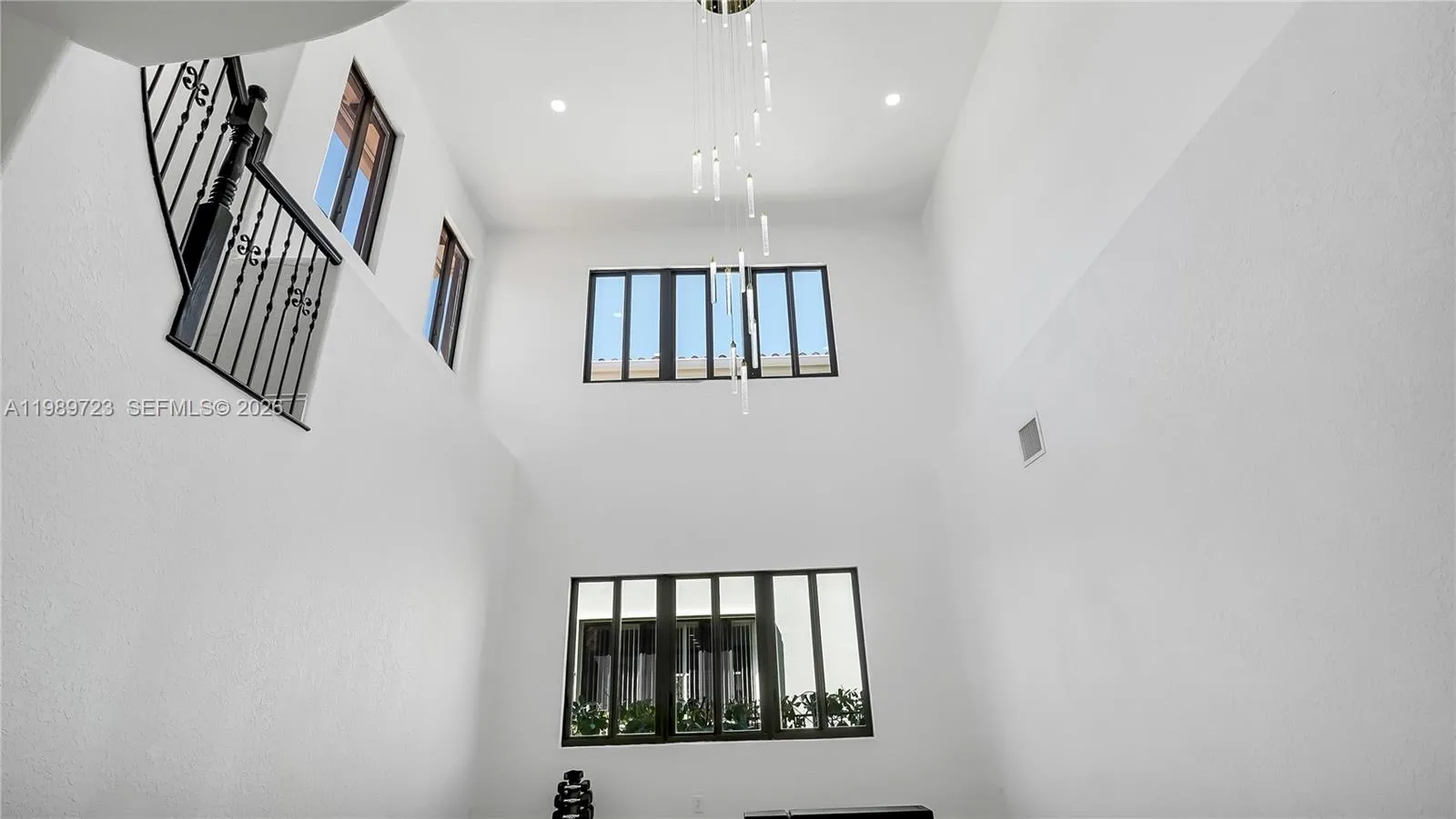 7965 Sw 195th St, Cutler Bay, Florida 33157, Cutler Bay, Florida 33157, 5 Bedrooms Bedrooms, ,4 BathroomsBathrooms,Residential,For Sale,7965 Sw 195th St, Cutler Bay, Florida 33157,A11989723