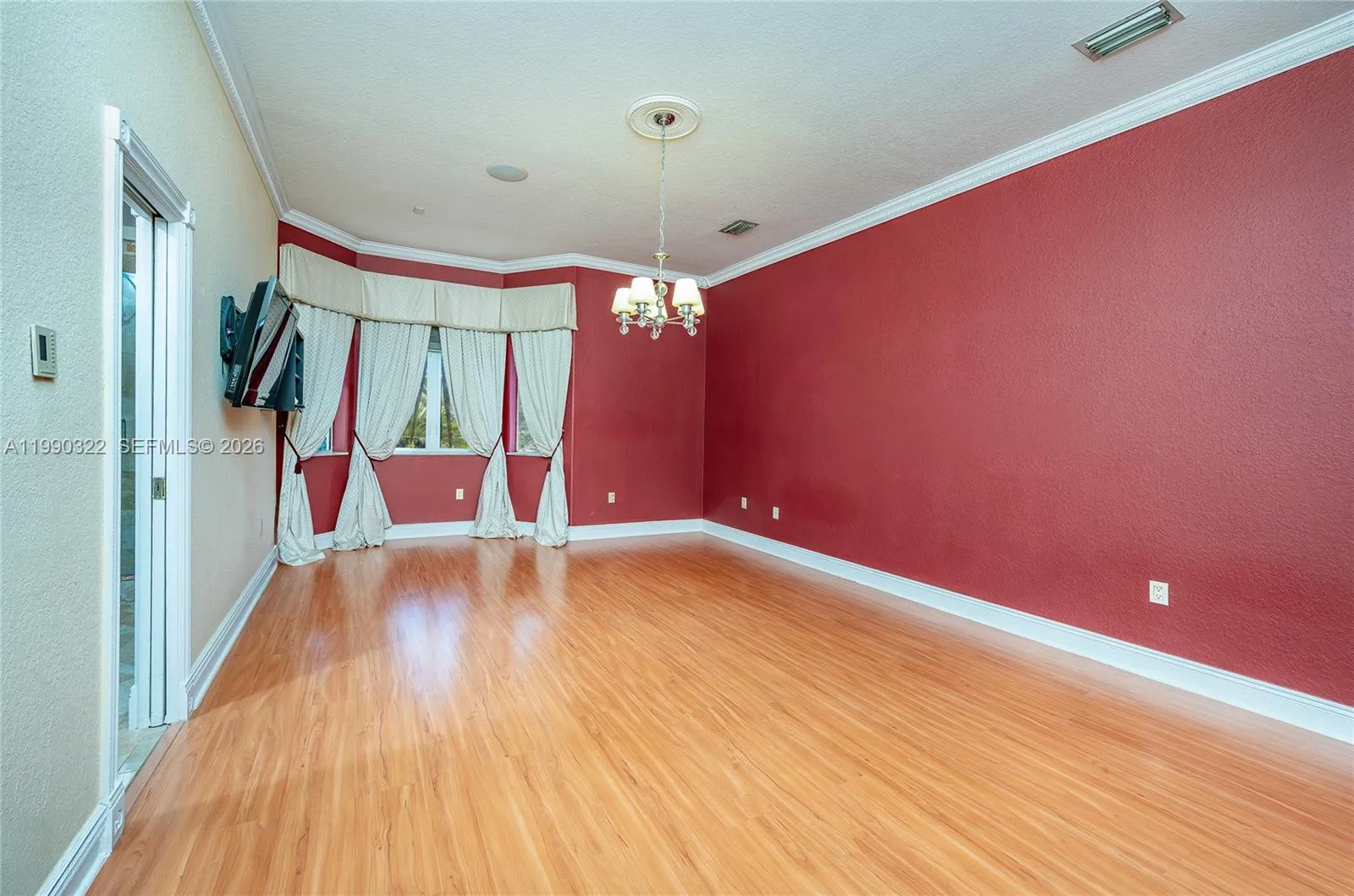 588 Miller Dr, Miami Springs, Florida 33166, Miami Springs, Florida 33166, 5 Bedrooms Bedrooms, ,4 BathroomsBathrooms,Residential,For Sale,588 Miller Dr, Miami Springs, Florida 33166,A11990322