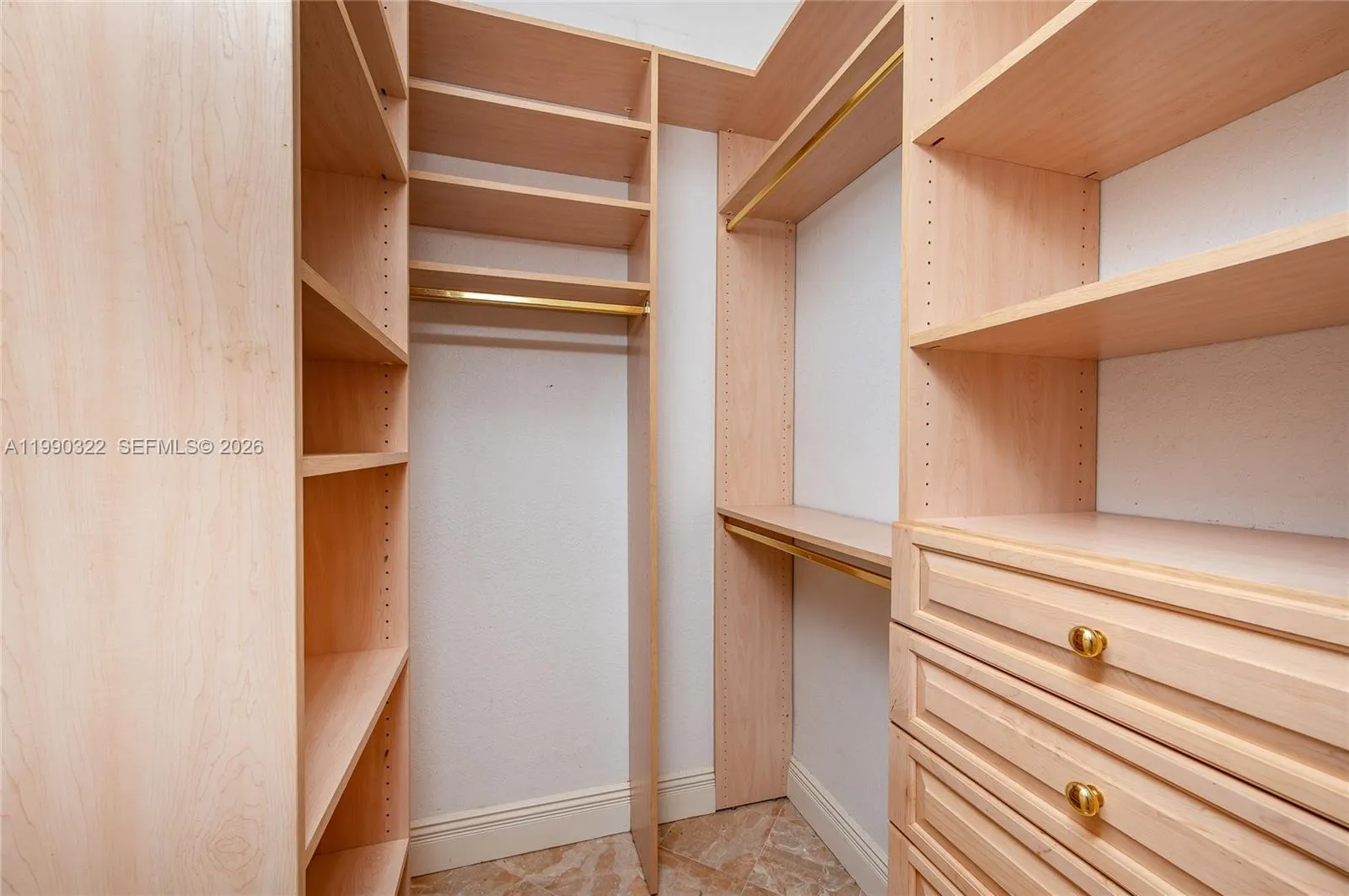 588 Miller Dr, Miami Springs, Florida 33166, Miami Springs, Florida 33166, 5 Bedrooms Bedrooms, ,4 BathroomsBathrooms,Residential,For Sale,588 Miller Dr, Miami Springs, Florida 33166,A11990322