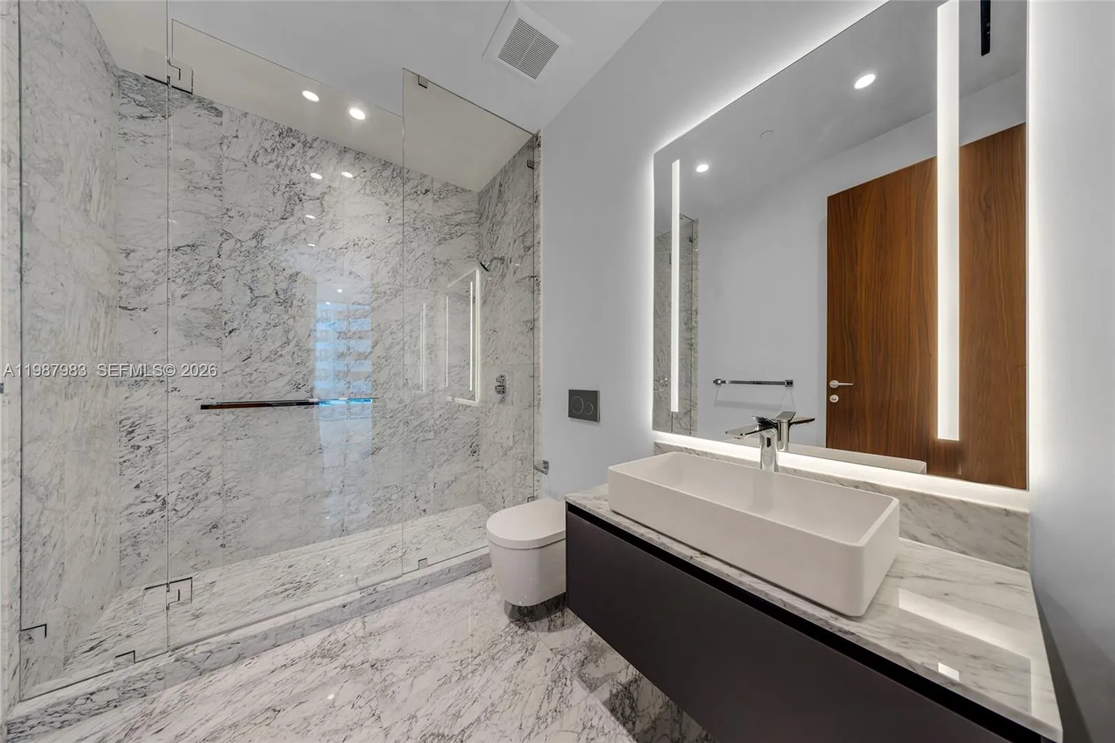 5 Grove Isle Dr S 504, Coconut Grove, Florida 3313, Coconut Grove, Florida 33133, 4 Bedrooms Bedrooms, ,4 BathroomsBathrooms,Residential,For Sale,5 Grove Isle Dr S 504, Coconut Grove, Florida 3313,A11987983