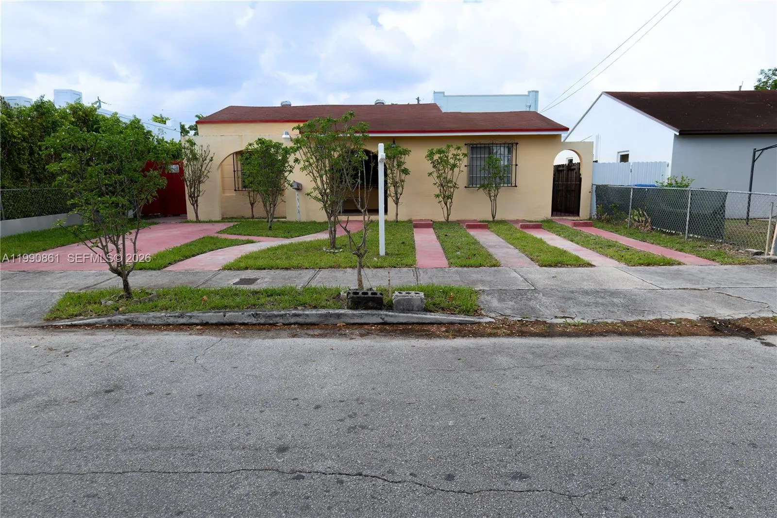 2323 Sw 17th Ter, Miami, Florida 33145, Miami, Florida 33145, 5 Bedrooms Bedrooms, ,4 BathroomsBathrooms,Residential,For Sale,2323 Sw 17th Ter, Miami, Florida 33145,A11990861