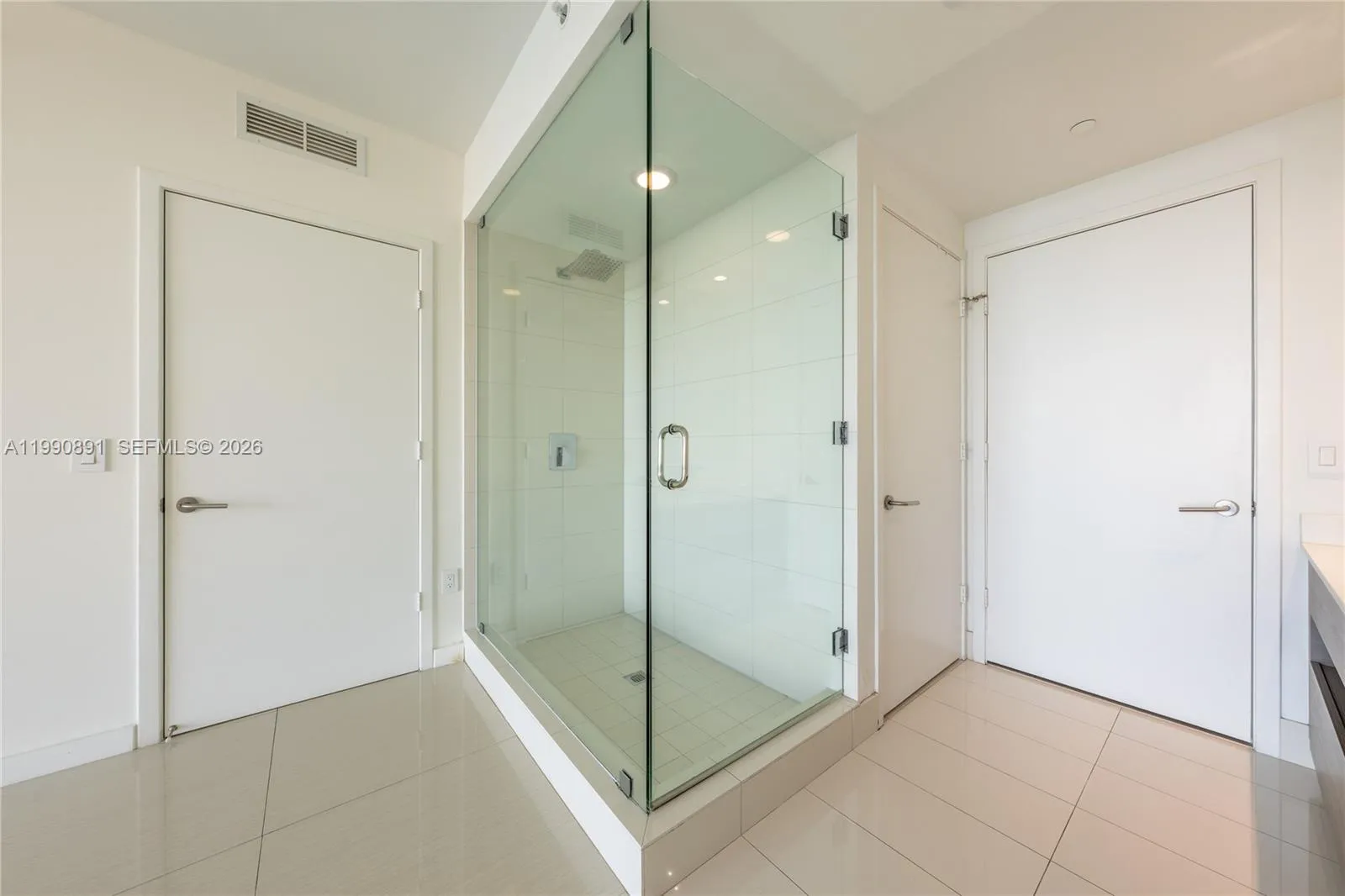 460 Ne 28th St 707, Miami, Florida 33137, Miami, Florida 33137, 2 Bedrooms Bedrooms, ,2 BathroomsBathrooms,Residential Lease,For Rent,460 Ne 28th St 707, Miami, Florida 33137,A11990891