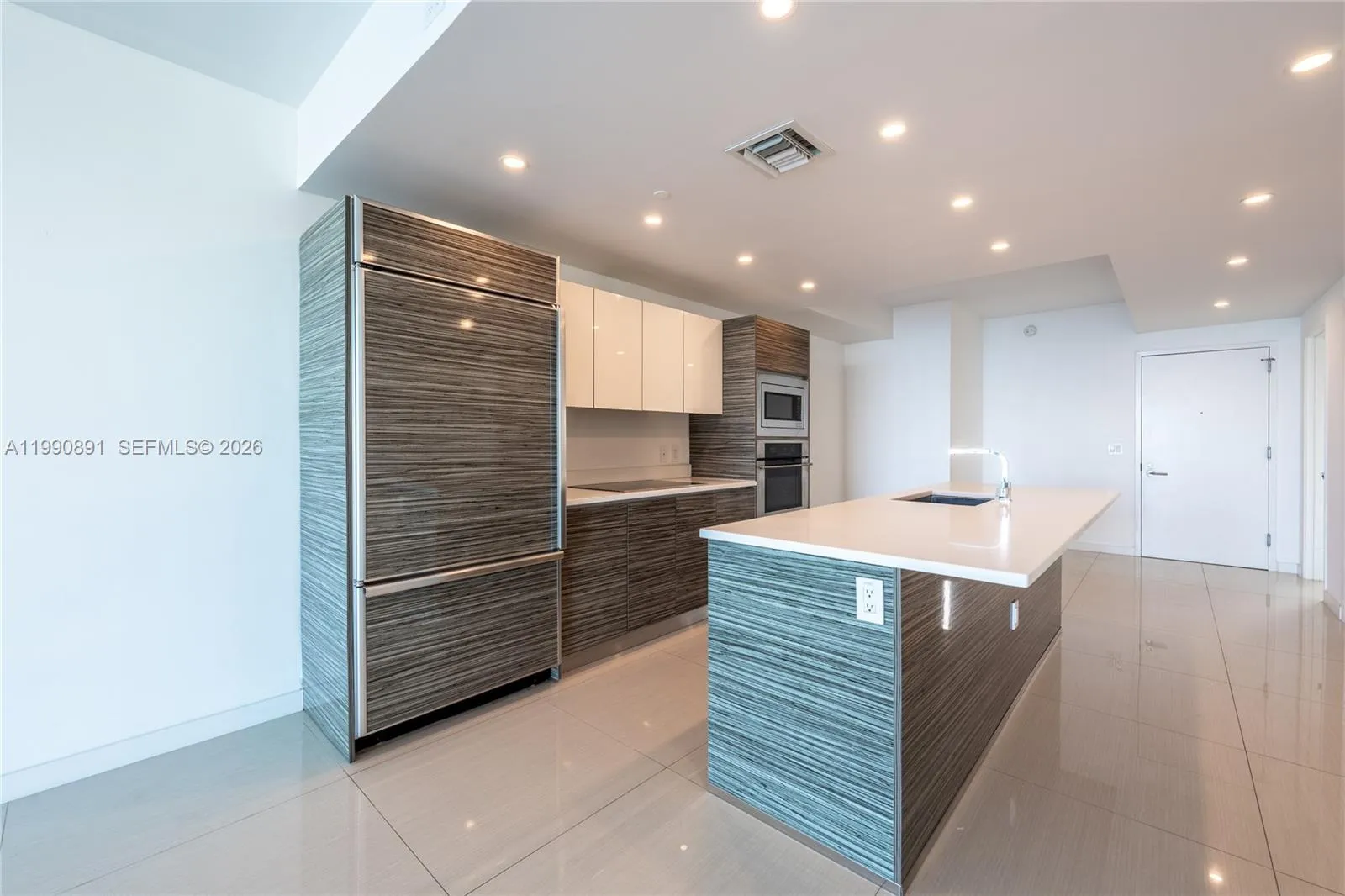 460 Ne 28th St 707, Miami, Florida 33137, Miami, Florida 33137, 2 Bedrooms Bedrooms, ,2 BathroomsBathrooms,Residential Lease,For Rent,460 Ne 28th St 707, Miami, Florida 33137,A11990891