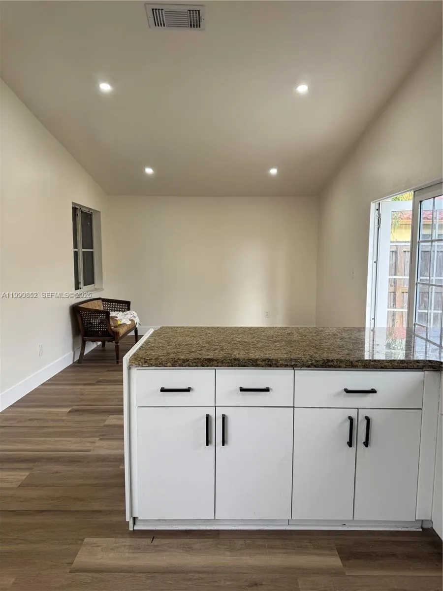 14750 Sw 111th St 1, Miami, Florida 33196, Miami, Florida 33196, 3 Bedrooms Bedrooms, ,2 BathroomsBathrooms,Residential Lease,For Rent,14750 Sw 111th St 1, Miami, Florida 33196,A11990852