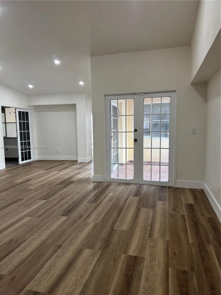 14750 Sw 111th St 1, Miami, Florida 33196, Miami, Florida 33196, 3 Bedrooms Bedrooms, ,2 BathroomsBathrooms,Residential Lease,For Rent,14750 Sw 111th St 1, Miami, Florida 33196,A11990852