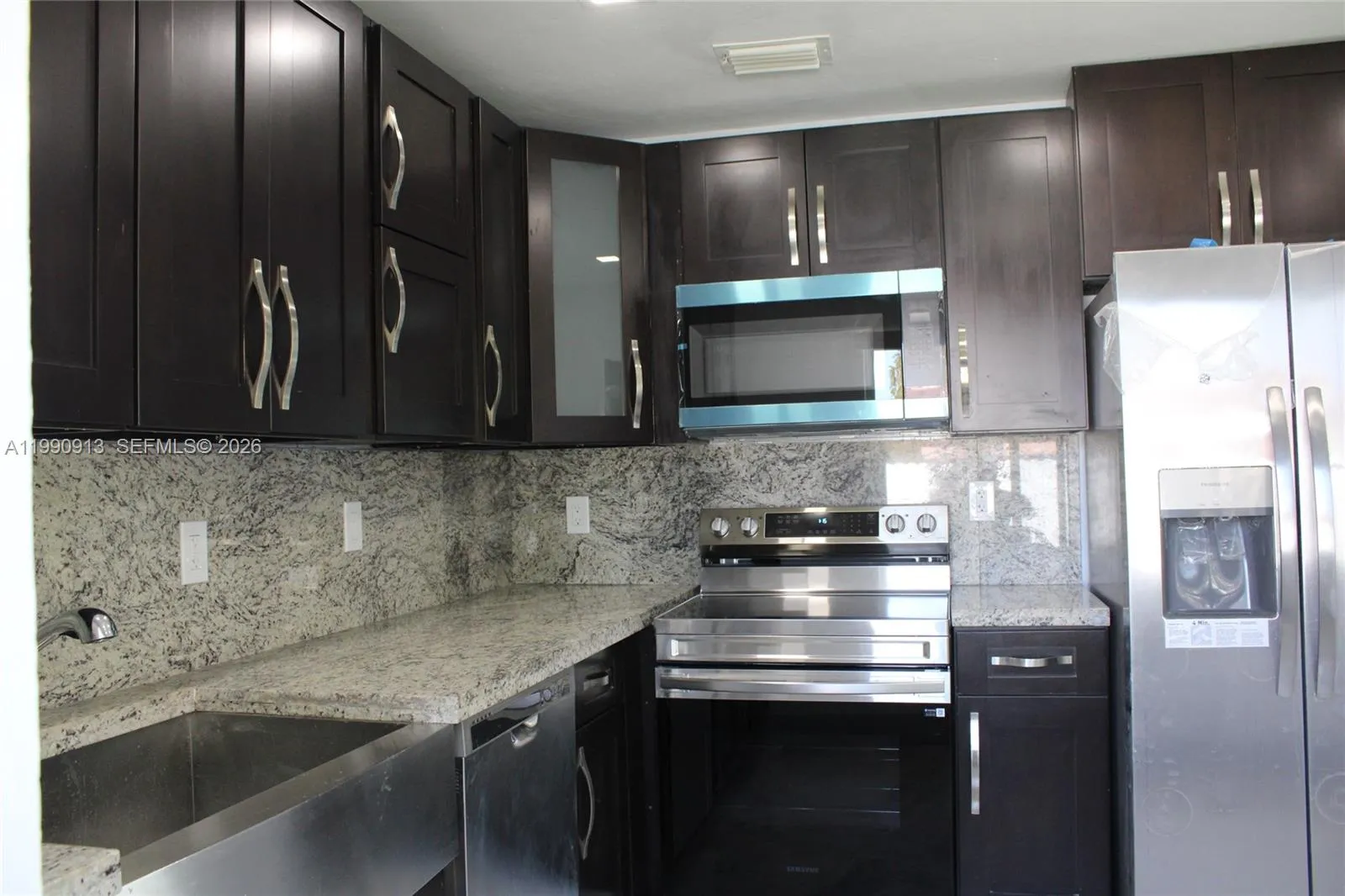 2411 Sw 6th St, Fort Lauderdale, Florida 33312, Fort Lauderdale, Florida 33312, 3 Bedrooms Bedrooms, ,2 BathroomsBathrooms,Residential,For Sale,2411 Sw 6th St, Fort Lauderdale, Florida 33312,A11990913