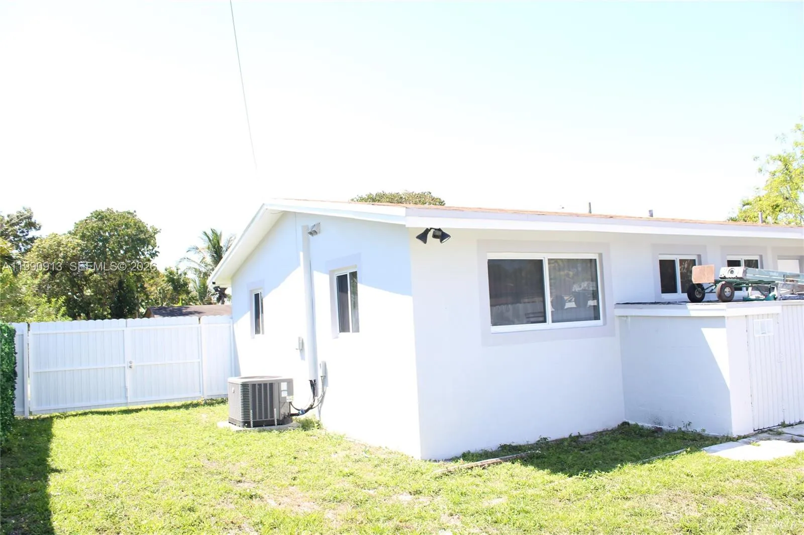 2411 Sw 6th St, Fort Lauderdale, Florida 33312, Fort Lauderdale, Florida 33312, 3 Bedrooms Bedrooms, ,2 BathroomsBathrooms,Residential,For Sale,2411 Sw 6th St, Fort Lauderdale, Florida 33312,A11990913