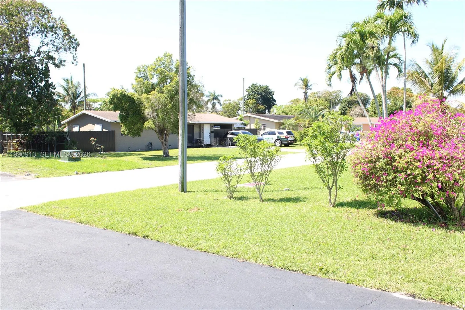 2411 Sw 6th St, Fort Lauderdale, Florida 33312, Fort Lauderdale, Florida 33312, 3 Bedrooms Bedrooms, ,2 BathroomsBathrooms,Residential,For Sale,2411 Sw 6th St, Fort Lauderdale, Florida 33312,A11990913