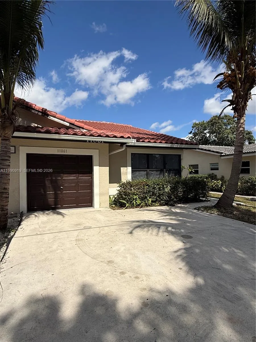 11061 Nw 39th St 1, Coral Springs, Florida 33065, Coral Springs, Florida 33065, 3 Bedrooms Bedrooms, ,2 BathroomsBathrooms,Residential Lease,For Rent,11061 Nw 39th St 1, Coral Springs, Florida 33065,A11990919